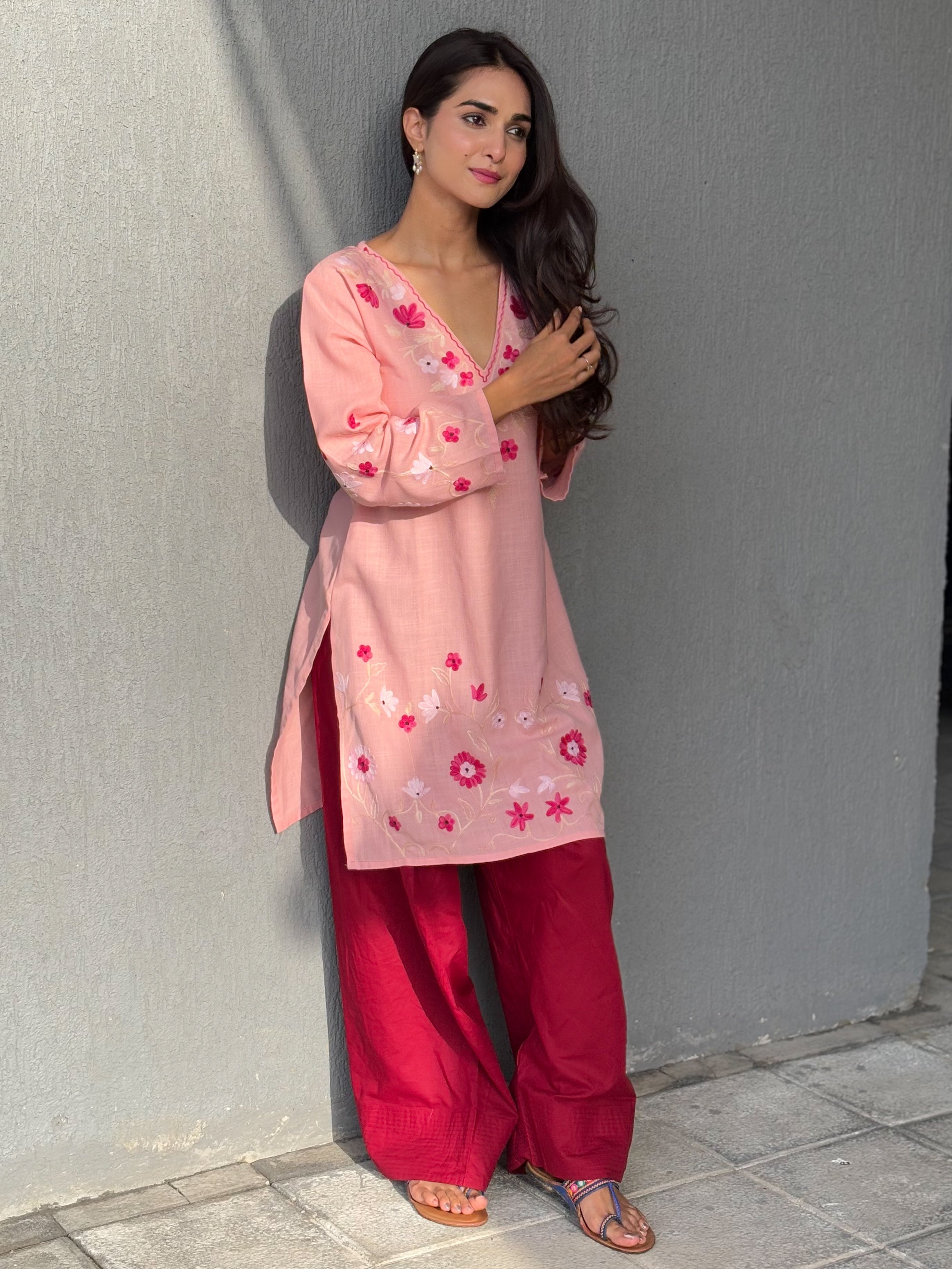 Kritika in Kashmiri Aari Work Cotton Short Kurta – Pink