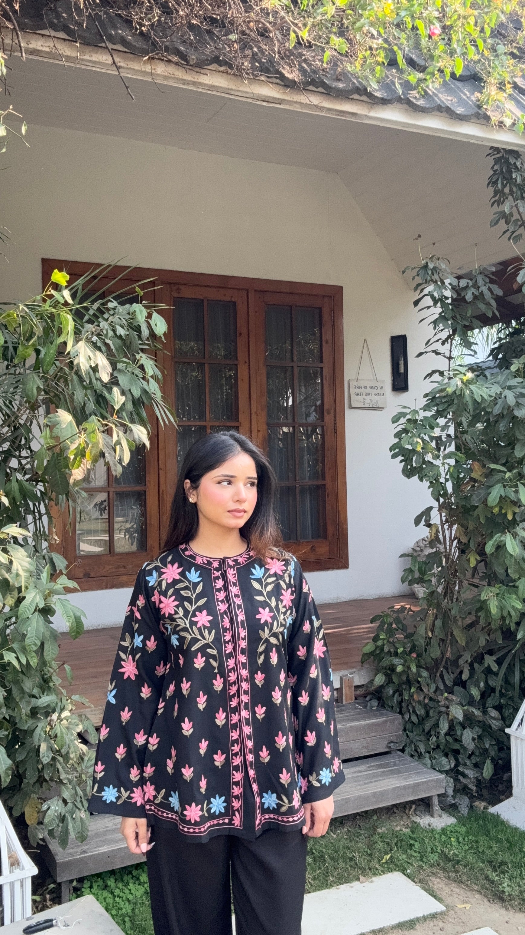 Harpreet in Cotton Kashmiri Aari Embroidered Jacket – Black