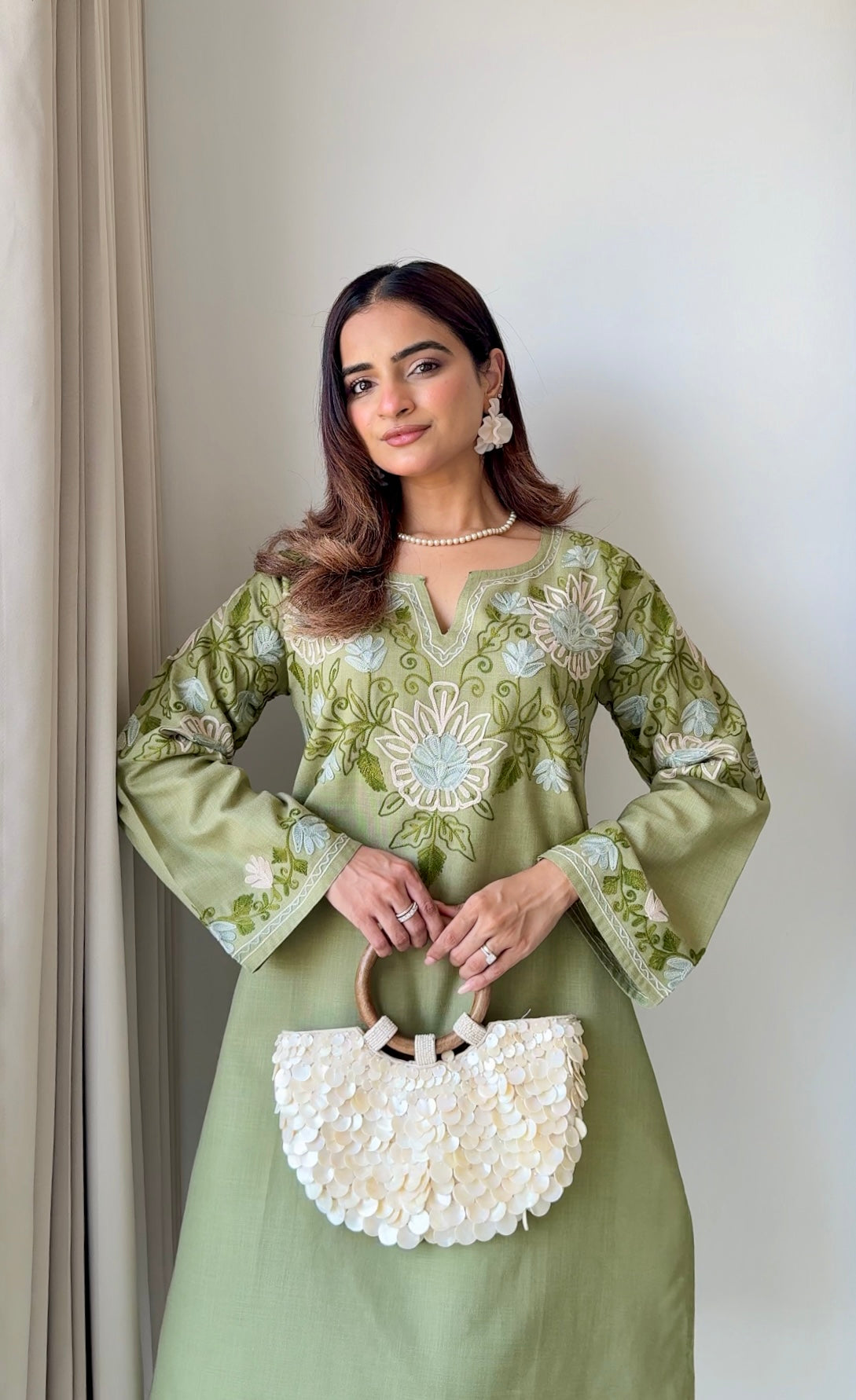 Mauli in Kashmiri Aari Work Cotton Medium Kurta – Bottle Green