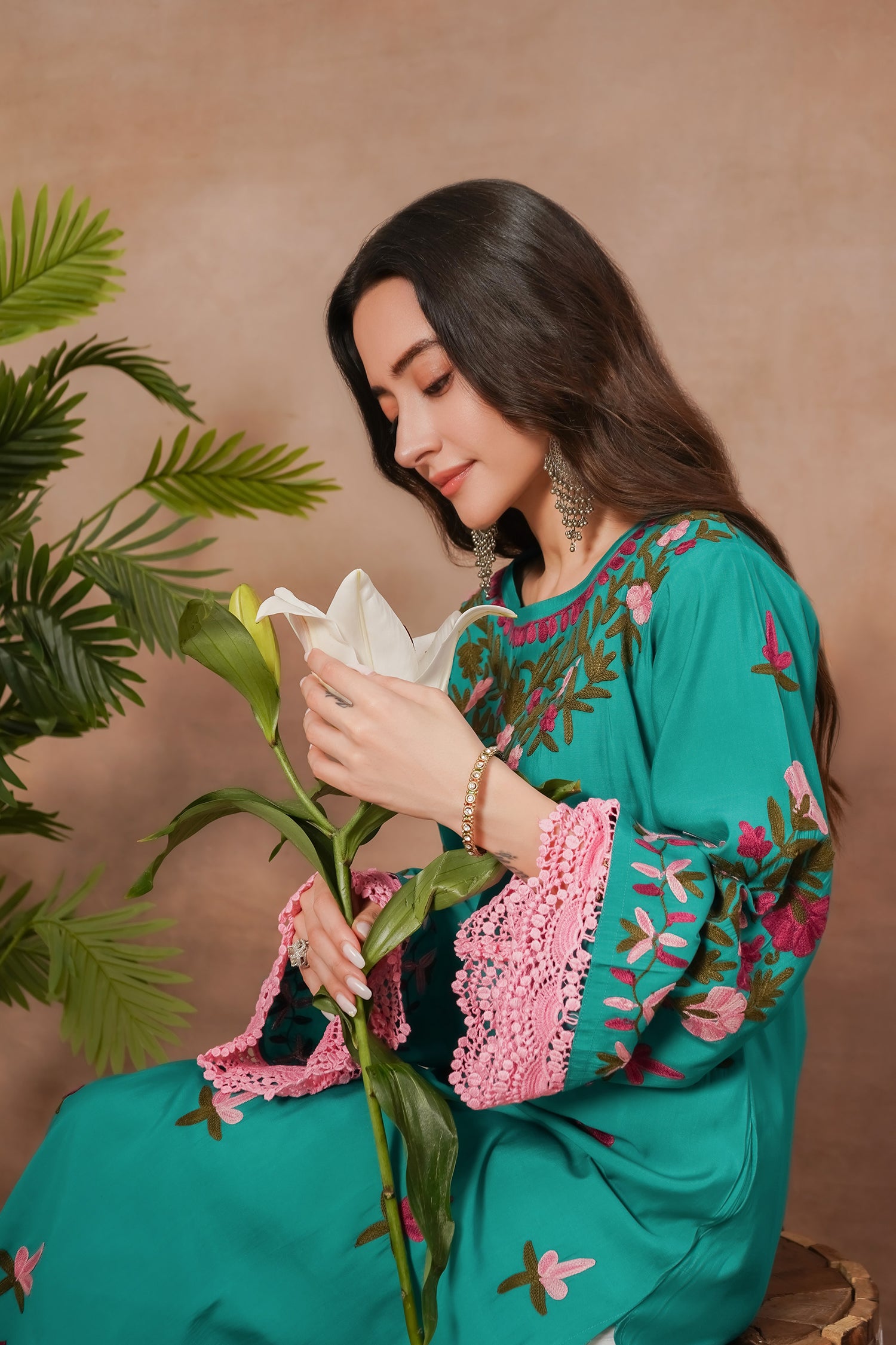 Komal x HOK Falak Kashmiri Long Kurta In Turquoise Blue Muslin With Aari