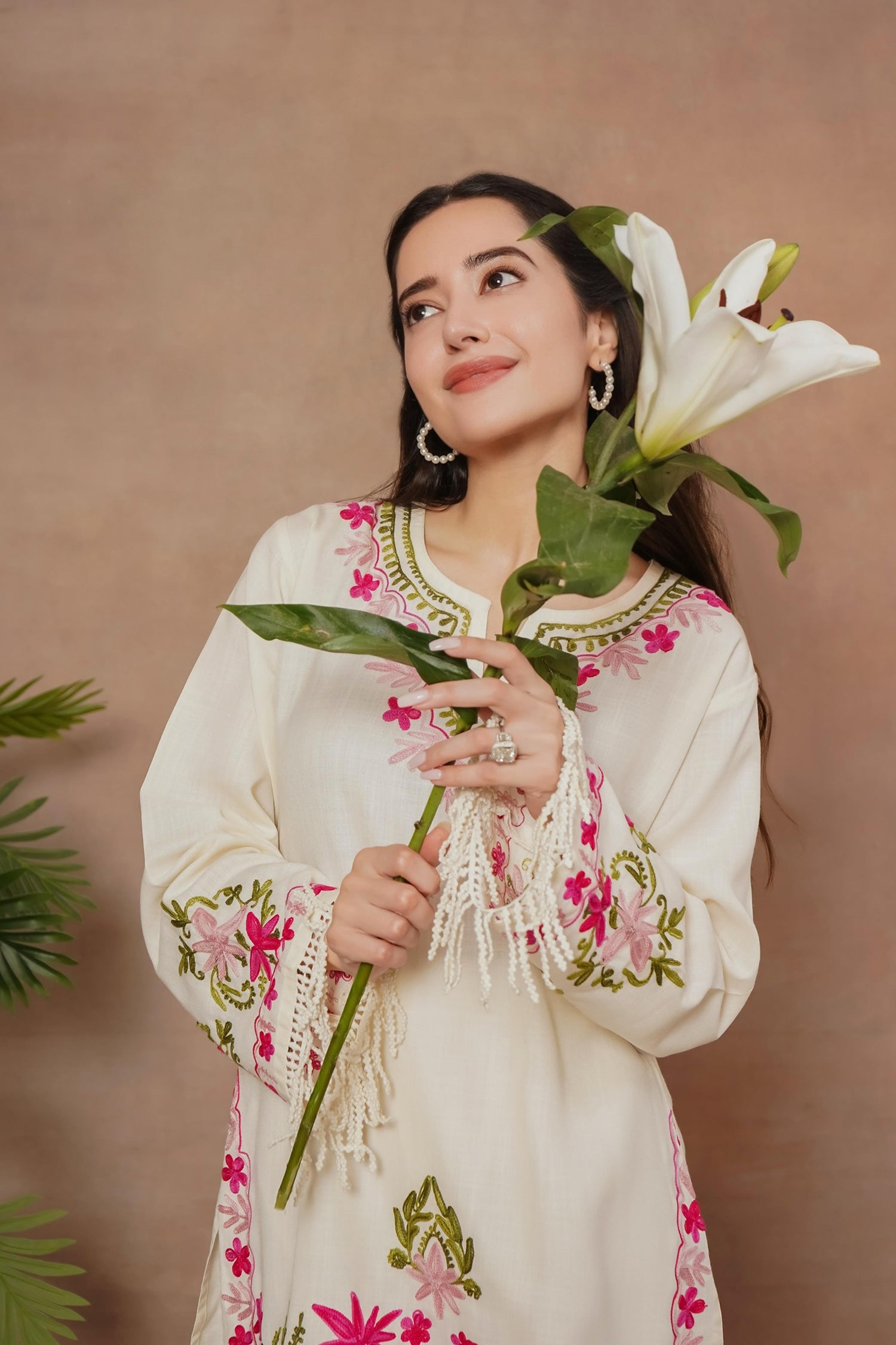 Komal x HOK Falak Kashmiri Long Kurta - White