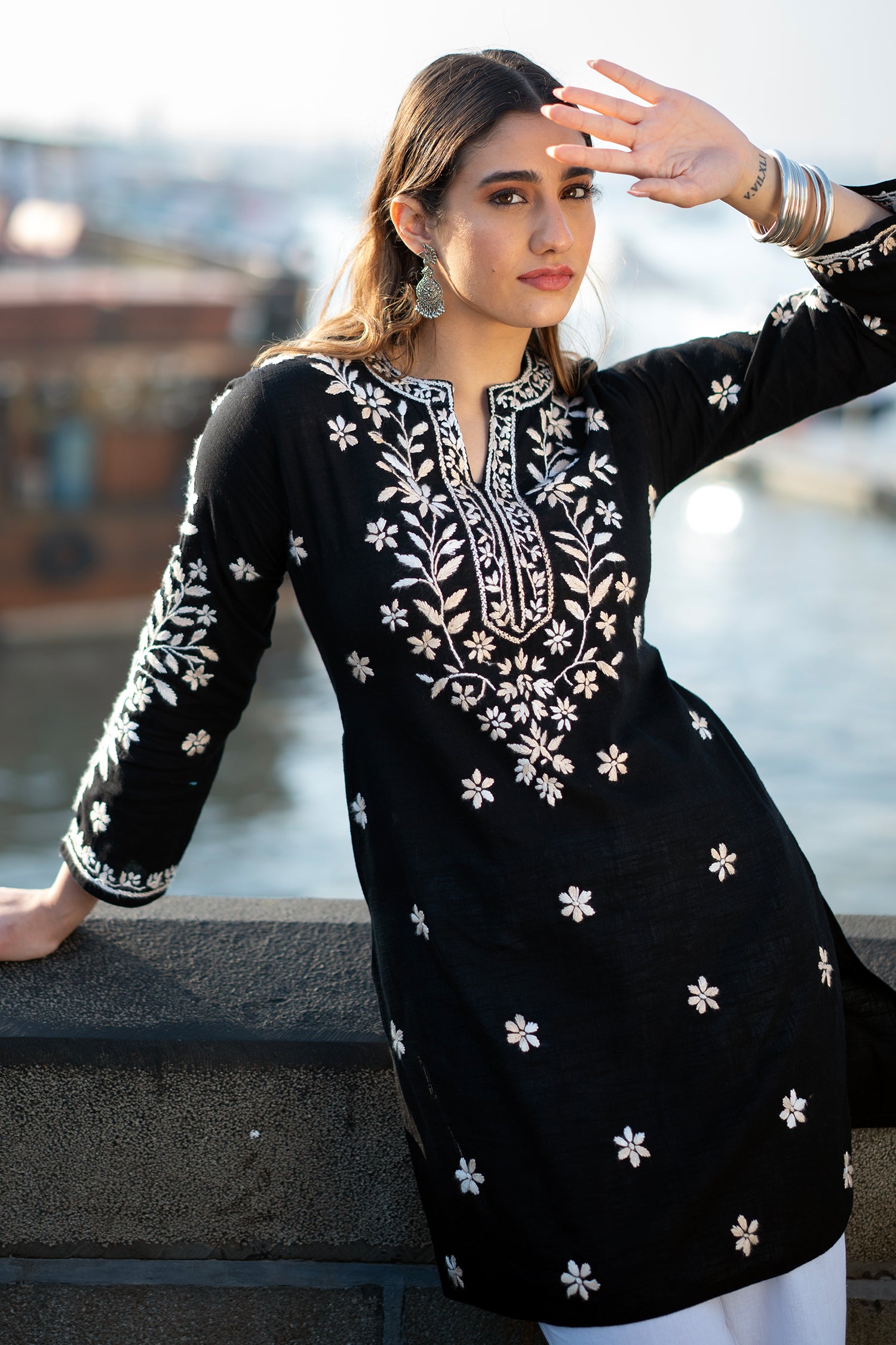 Chikankari Embroidered Kurta in Slub Cotton - Black