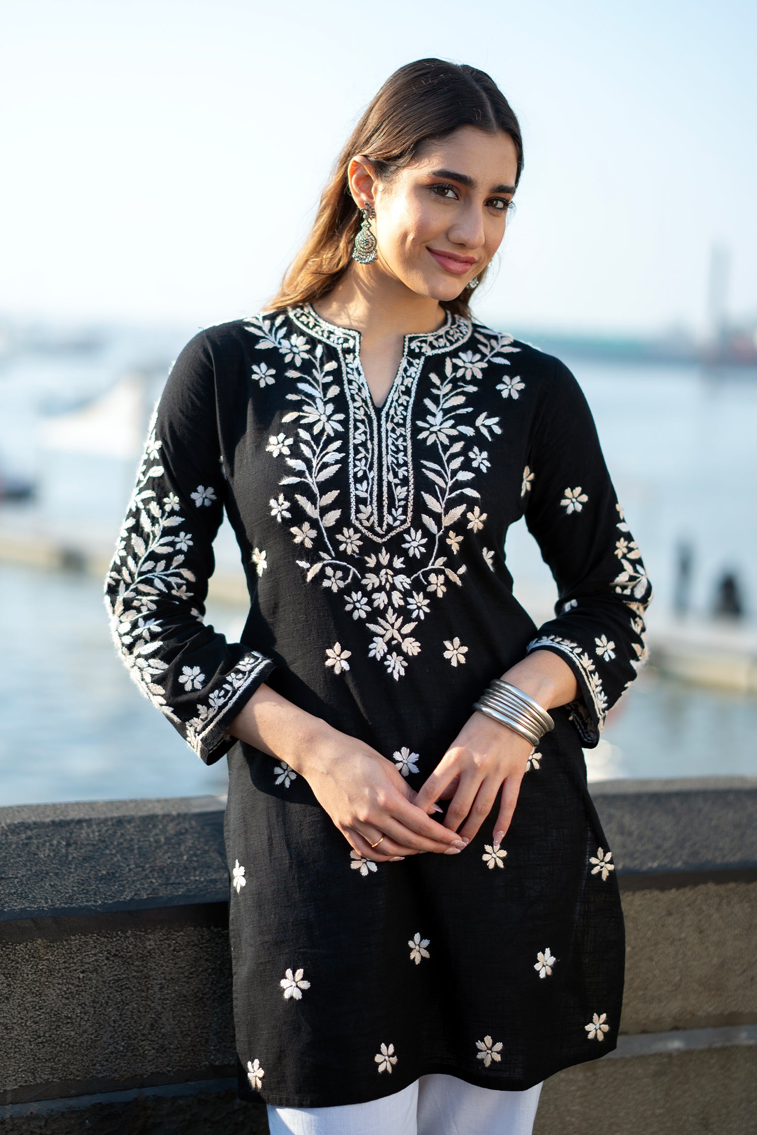 Chikankari Embroidered Kurta in Slub Cotton - Black