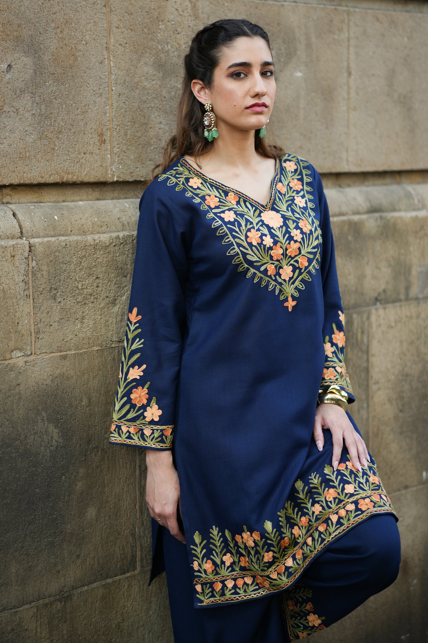Cotton Kashmiri Aari Embroidered Kurta Set With Farsi Pant- Navy Blue