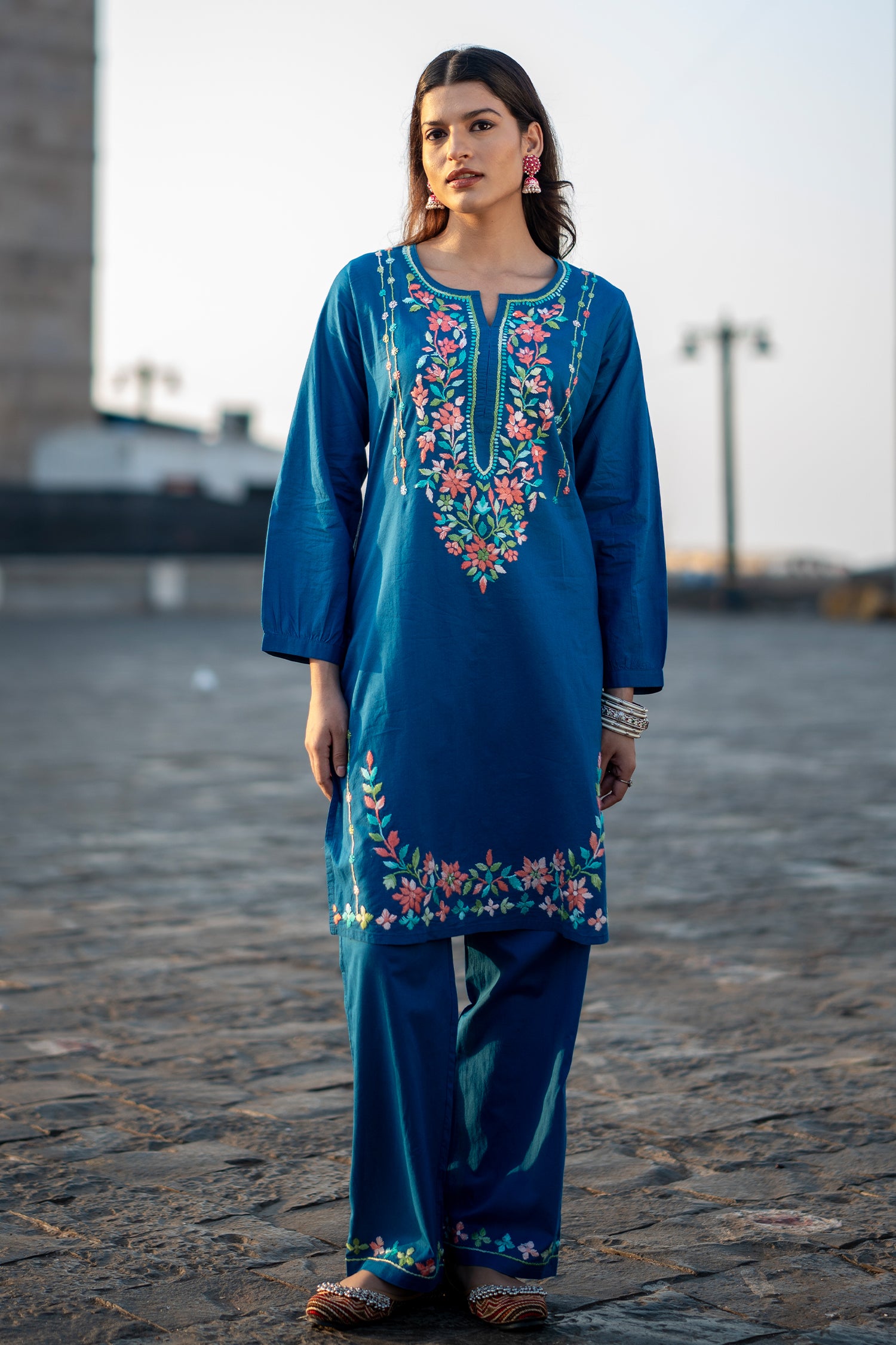 Chikankari Embroidered Kurta Set With Bellbottoms in Cotton – Teal Blue