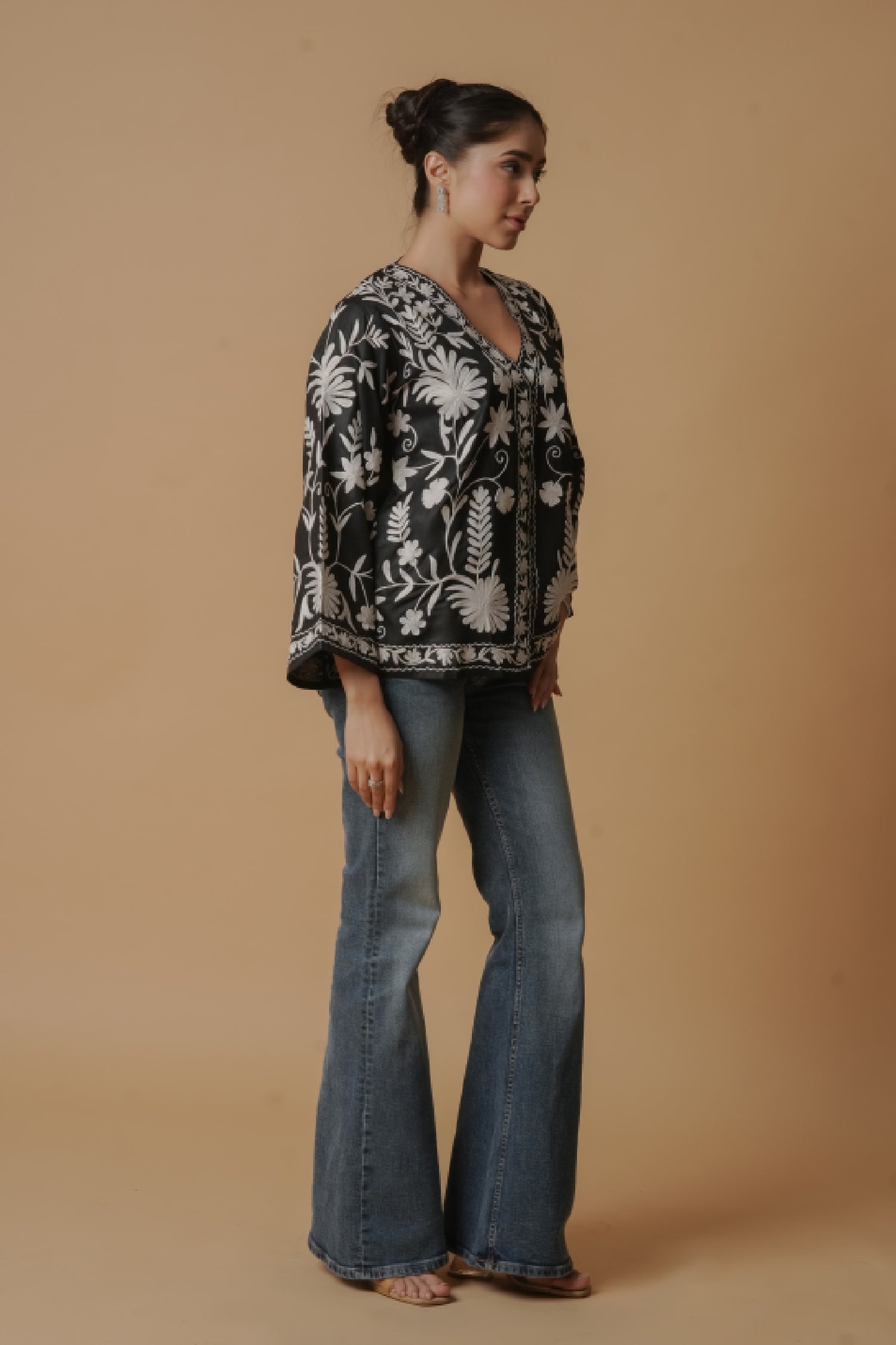 Kashmiri Jacket With Aari Work Cotton – Black