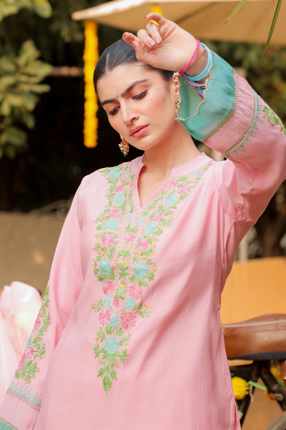 Kashmiri Zari Aari Mul Chanderi Farsi Kurta Set in Light Pink