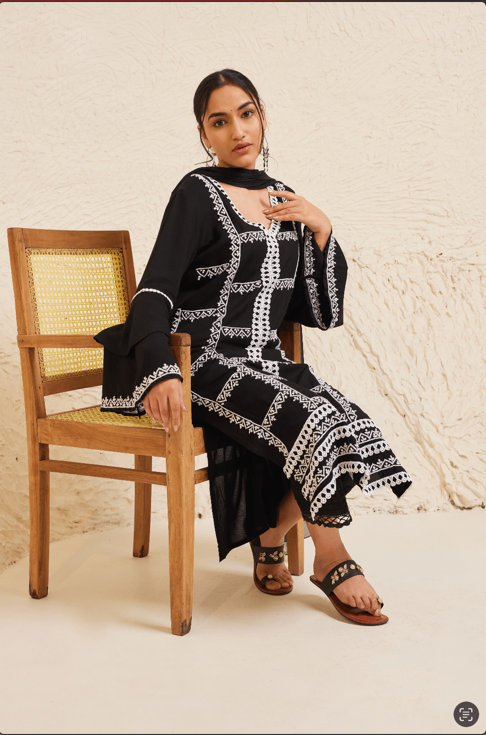 Samma Chikankari Long Kurta in Rayon Cotton for Women- Black With White - House Of Kari (Chikankari Clothing)