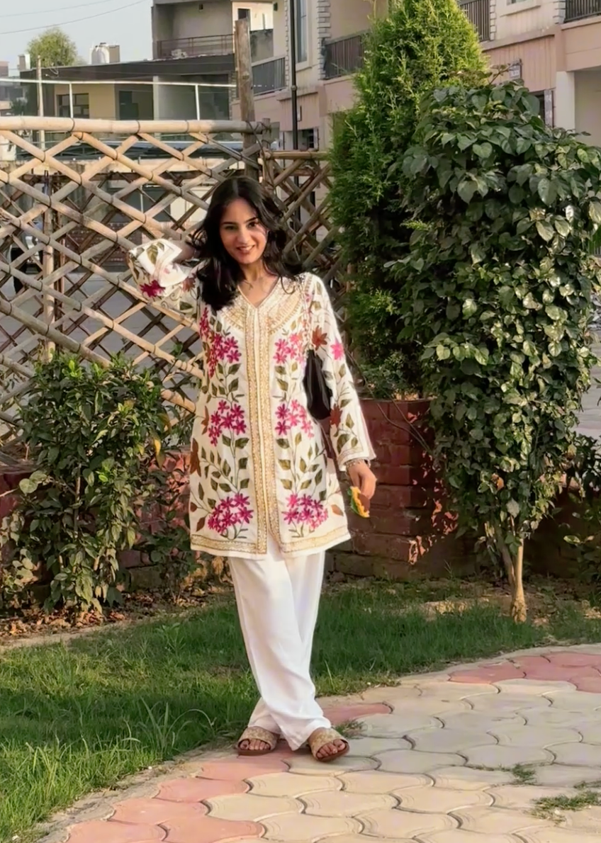 Khushbu in Cotton Kashmiri Aari Embroidered Jacket – Off White