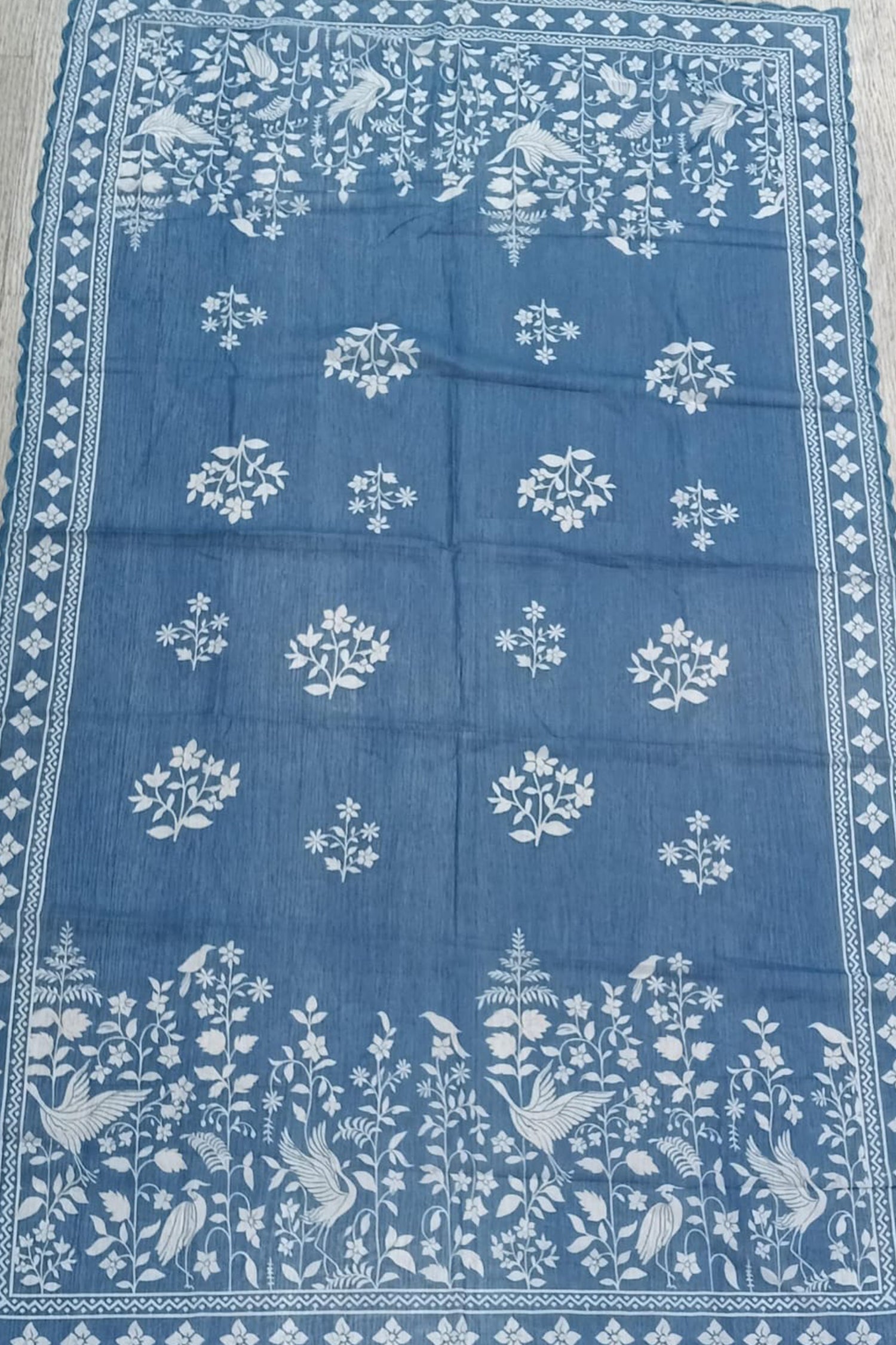 HK_LP43Dupatta/WhatsApp-Image-2026-04-22-at-15.16.16-(2).jpg