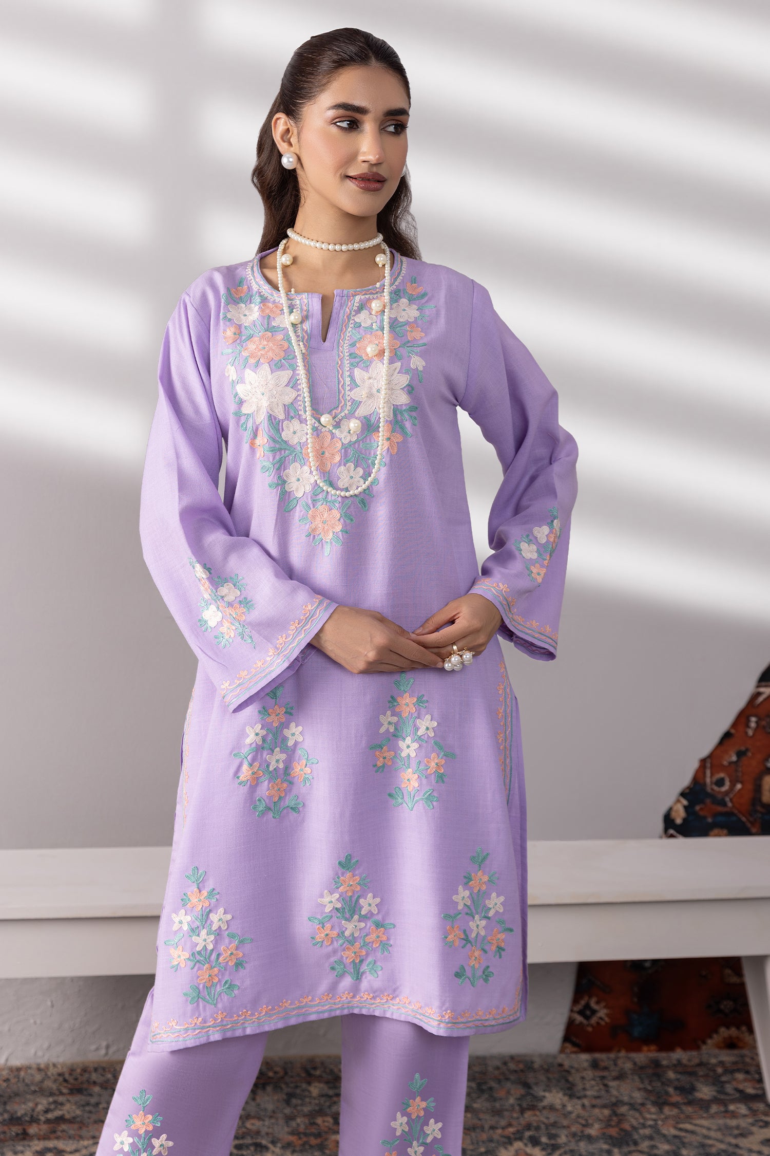 Cotton Kurta Set in Kashmiri Aari -Lavender