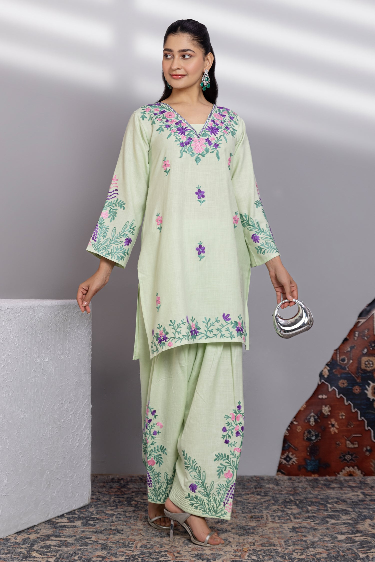 Cotton Kurta Set in Kashmiri Aari - Pastel Green