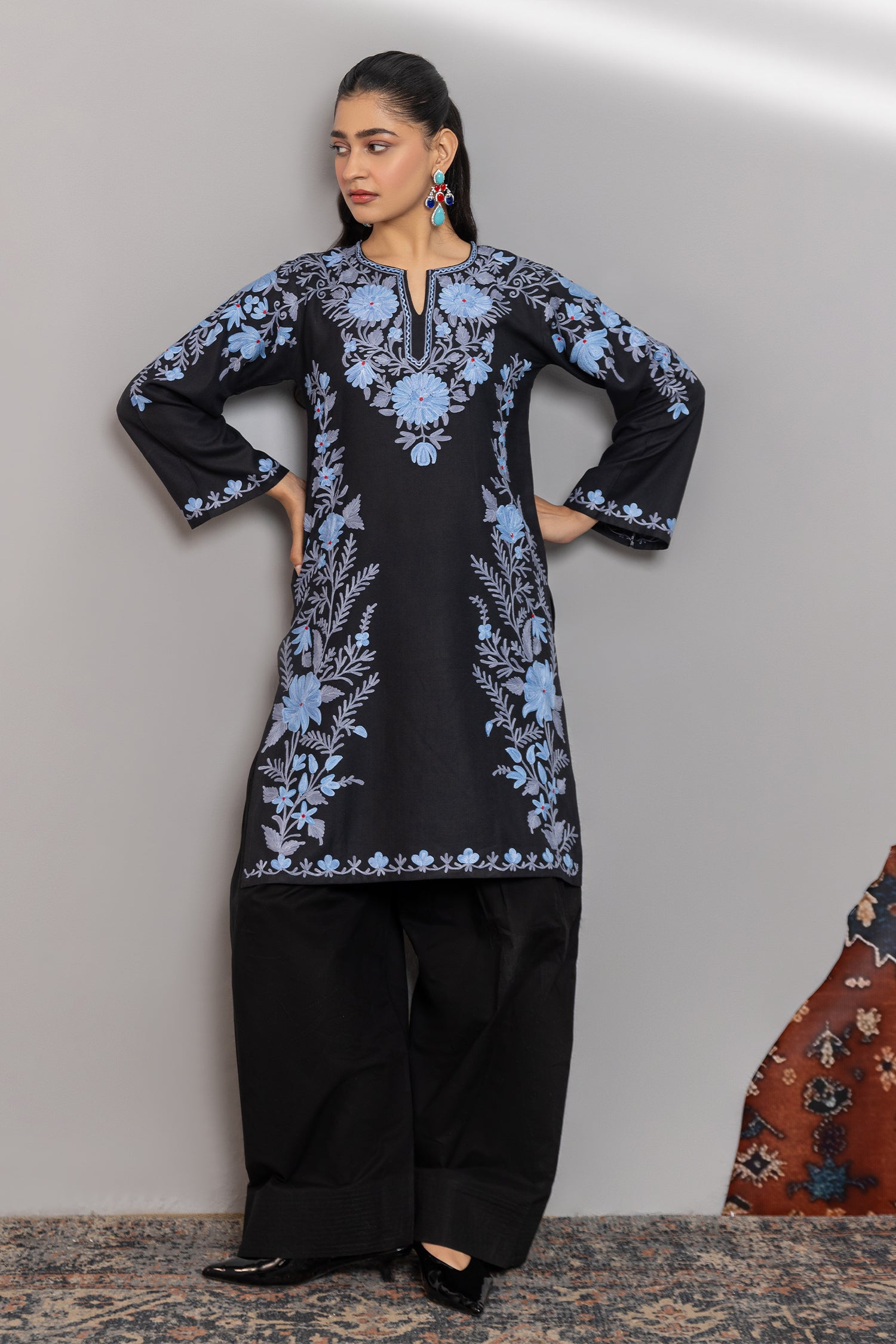 Cotton Long Kurta in Kashmiri Aari - Black