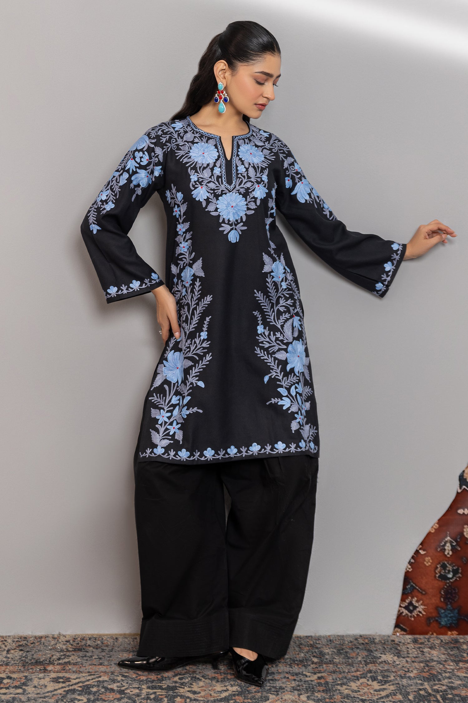 Cotton Long Kurta in Kashmiri Aari - Black