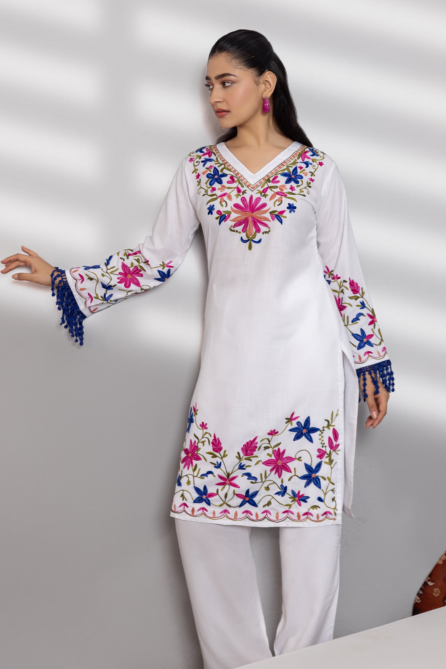 Cotton Kashmiri Aari Long Kurta - White