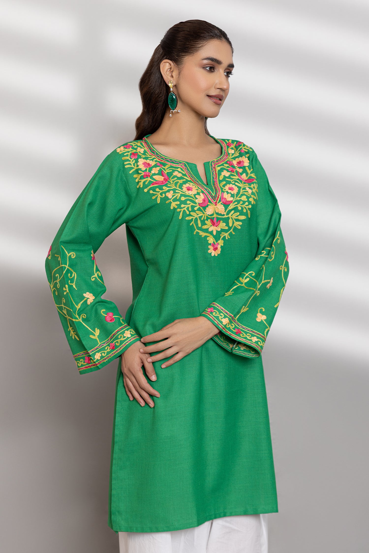 Cotton Kurta in Kashmiri Aari - Green