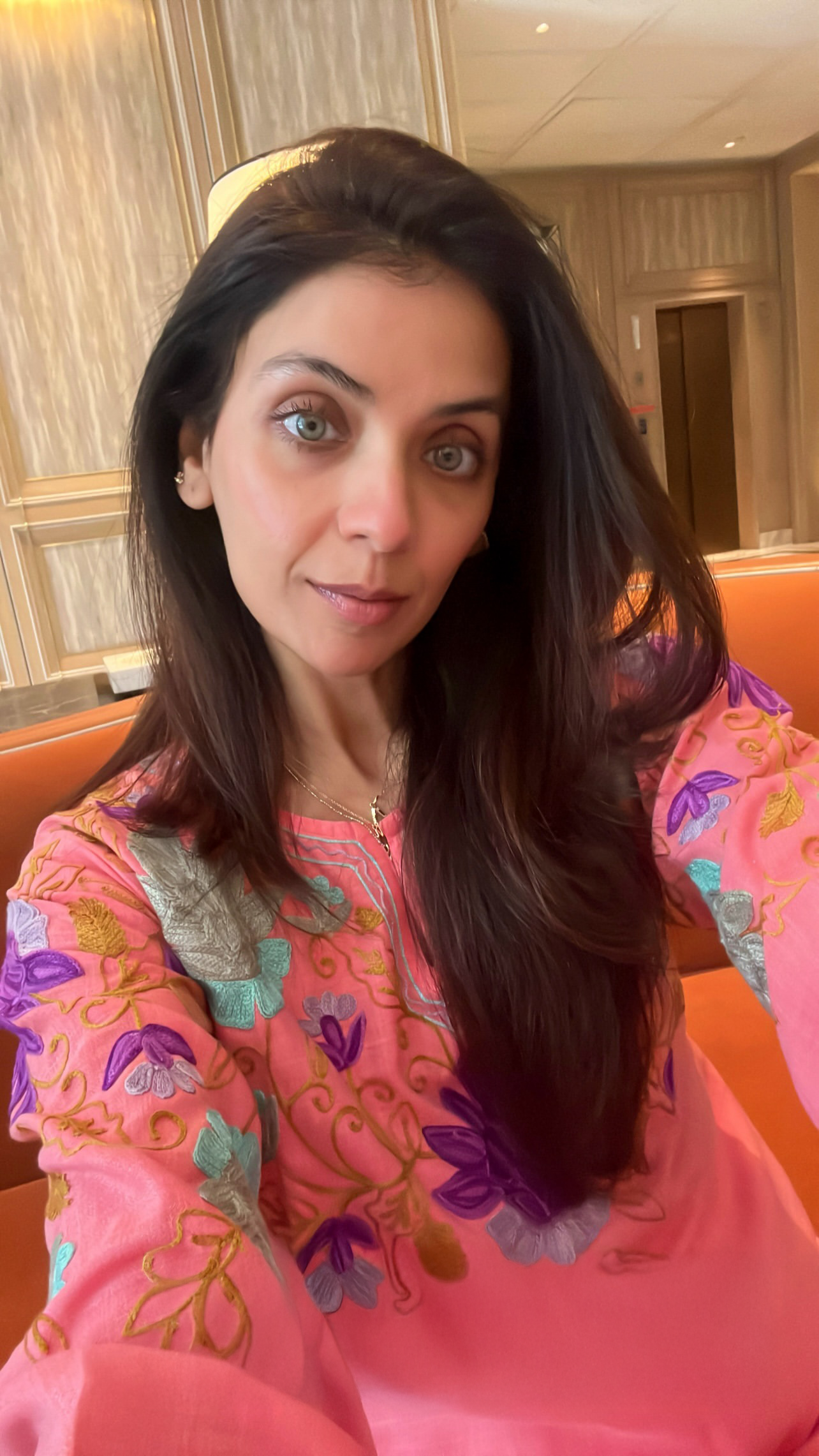 Nriti in Kashmiri Aari Work Cotton Medium Kurta – Peach