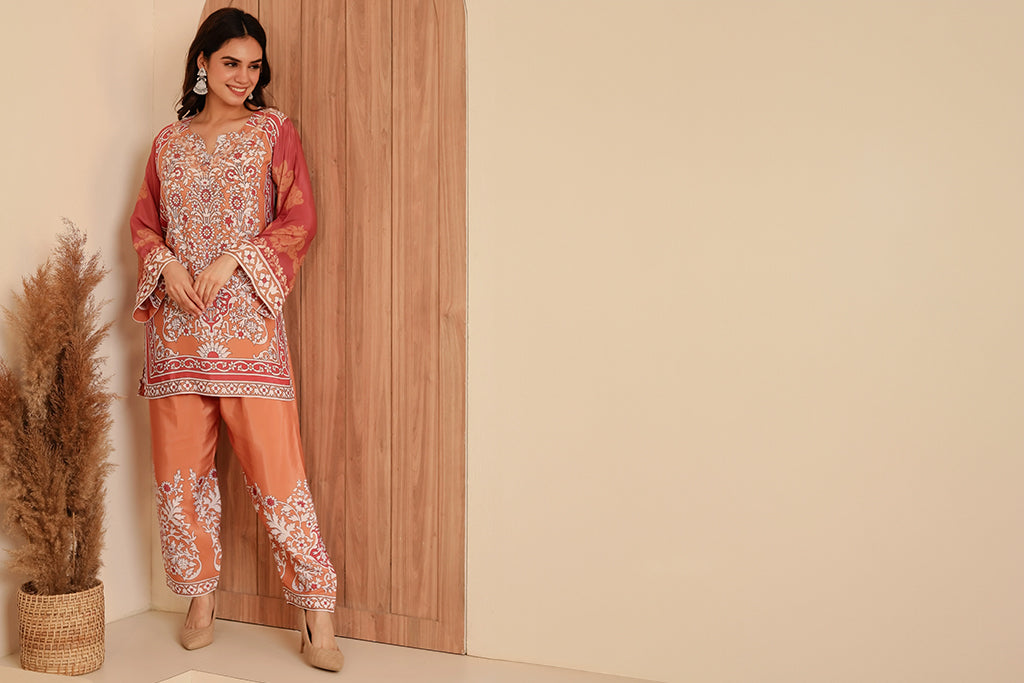 Chikankari Moments: Fashionable Gifts for Your BFF on Friendship Day