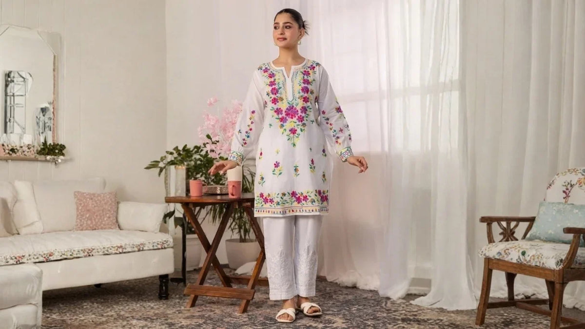 Durga Puja Dress for Women: Trendy and Comfy Ethnic Wear Ideas