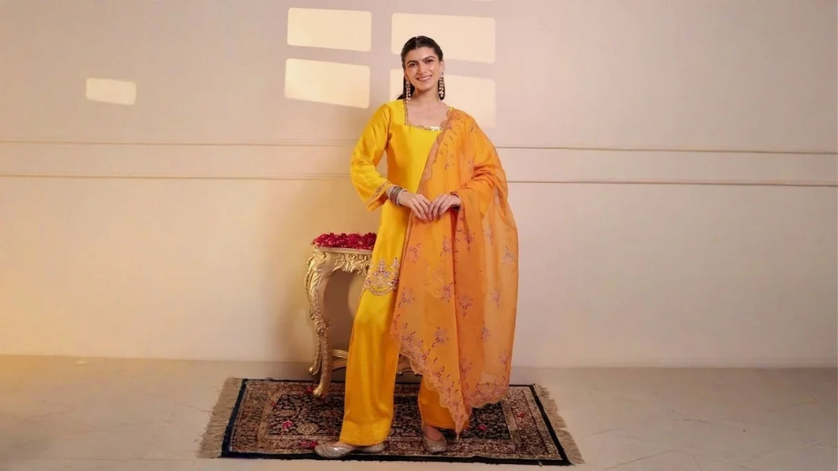 Styling Tips for Women's Farsi Pant Kurta Set for Every Occasion