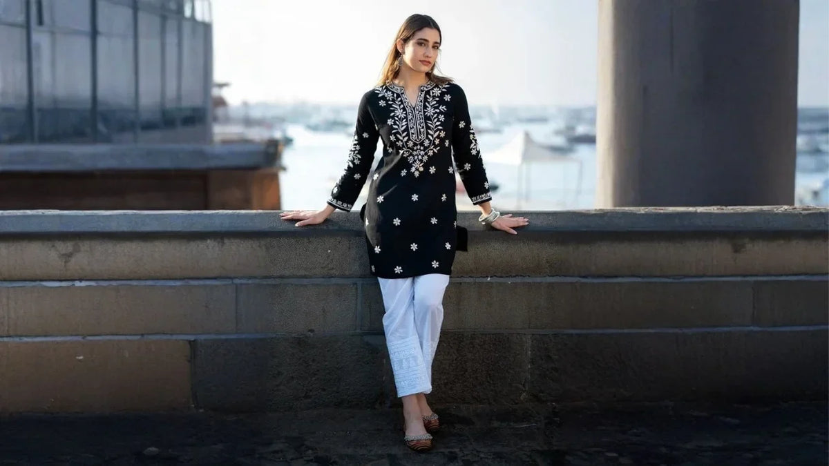 Lucknow Chikankari Work: Origin, Art and Traditional Motifs