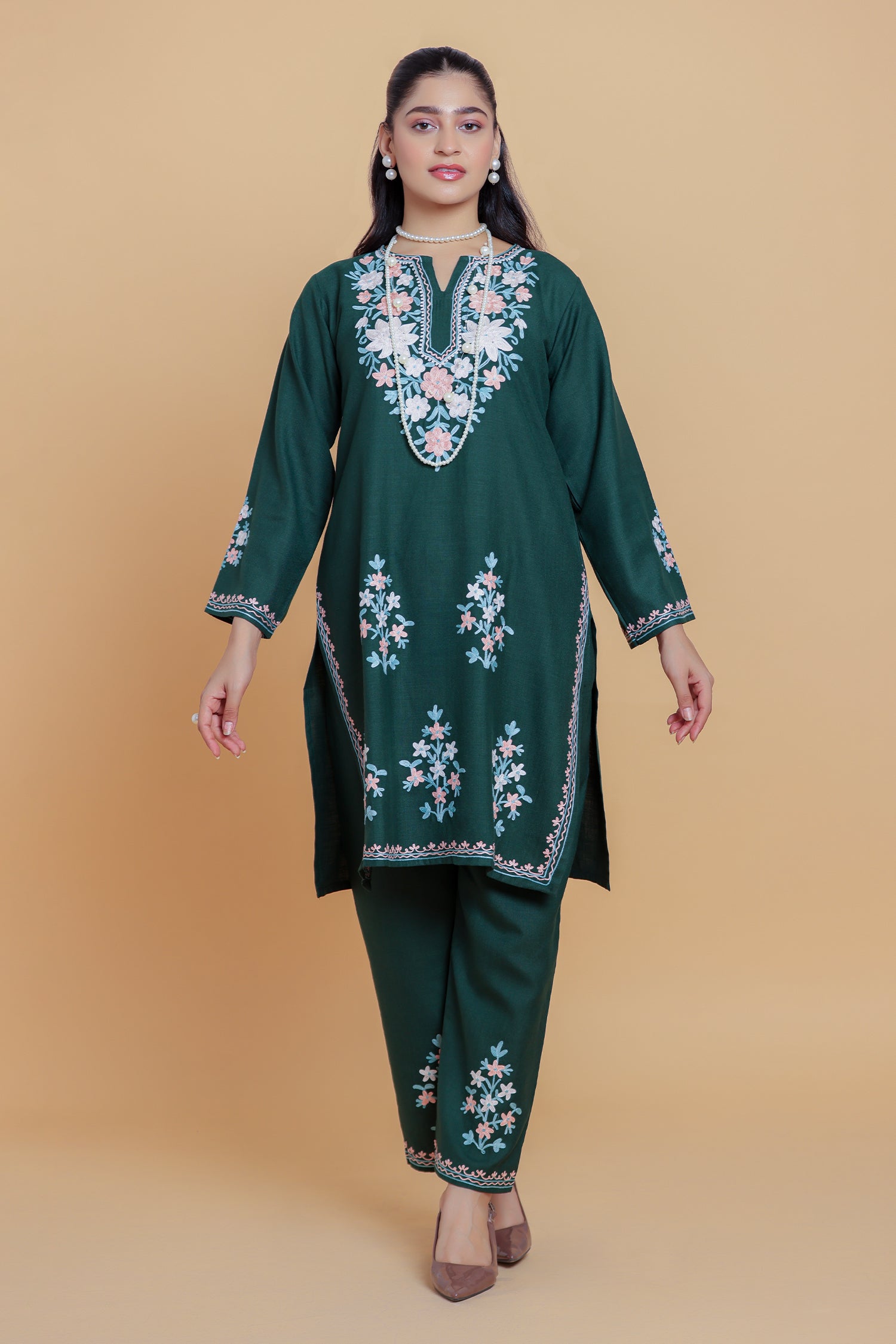 Cotton Kurta Set in Kashmiri Aari - Green
