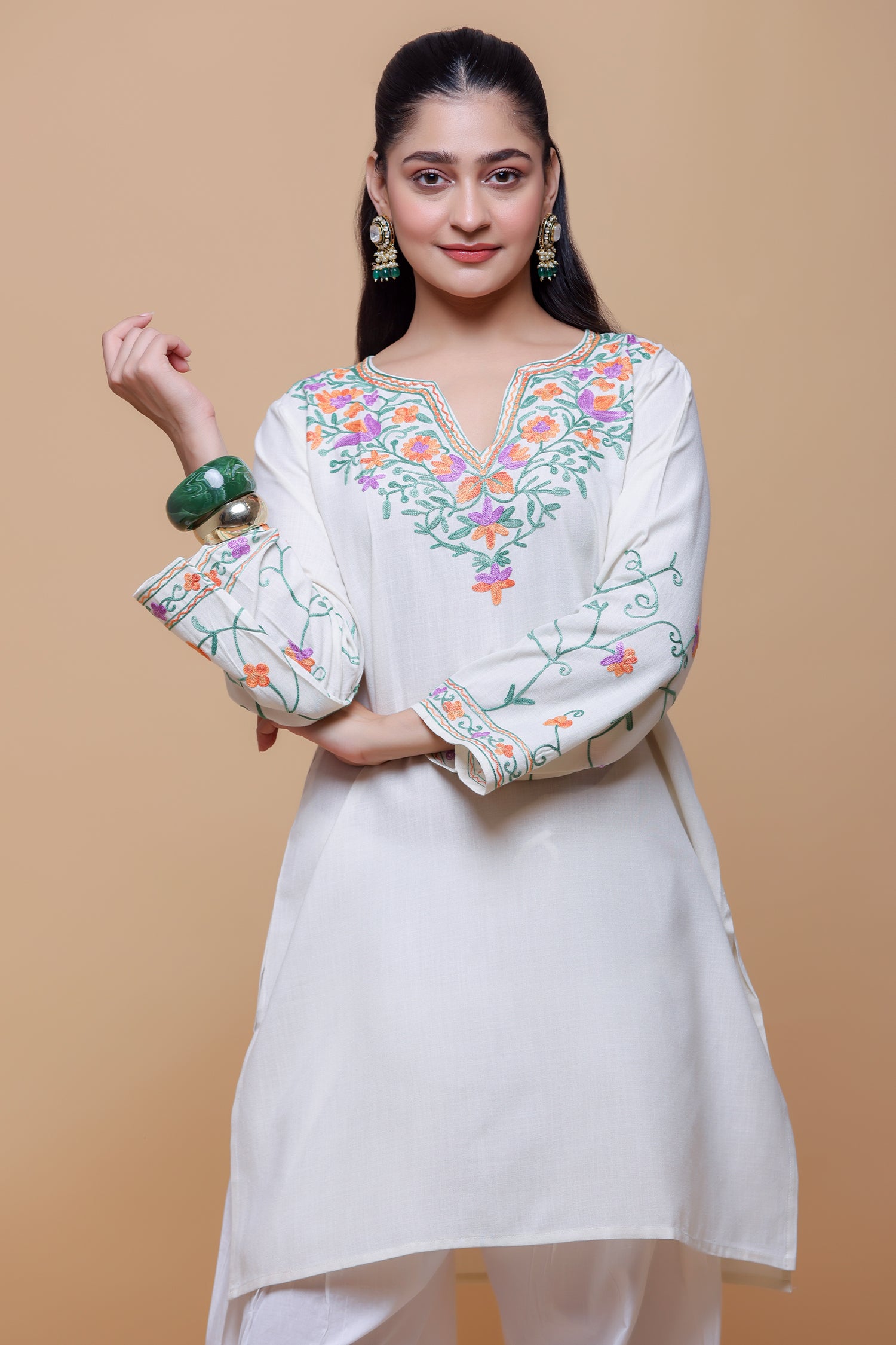 Cotton Kurta in Kashmiri Aari - White