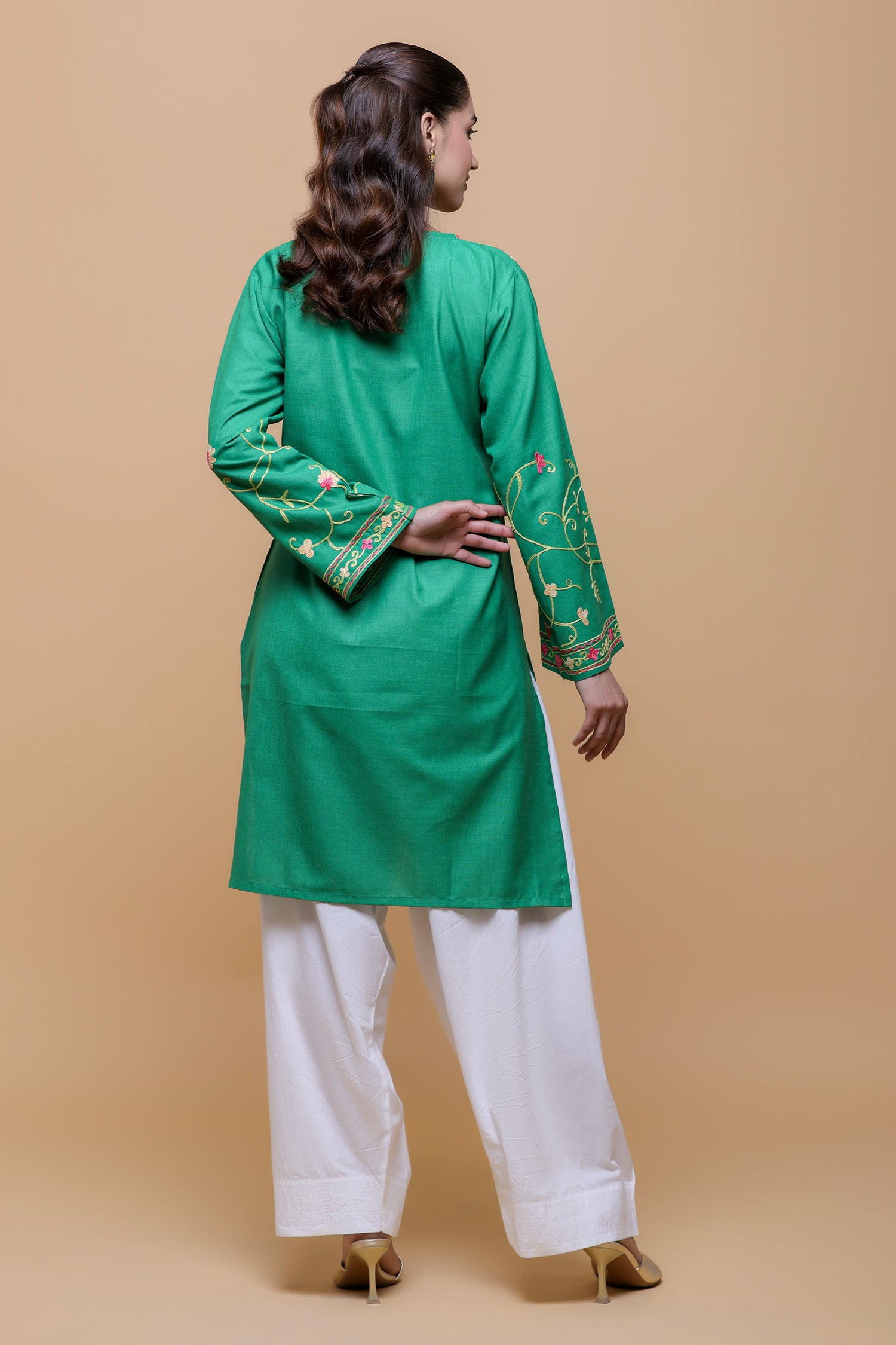 Cotton Kurta in Kashmiri Aari - Green