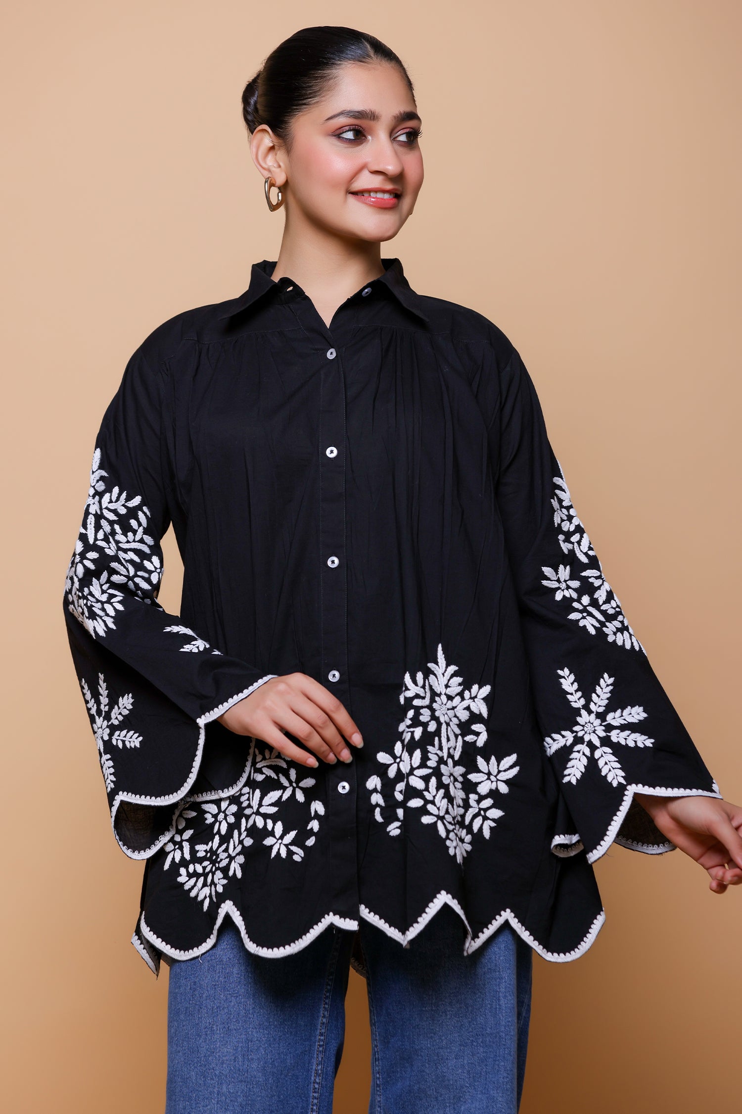 Anureet In Cotton Chikankari Shirt - Black