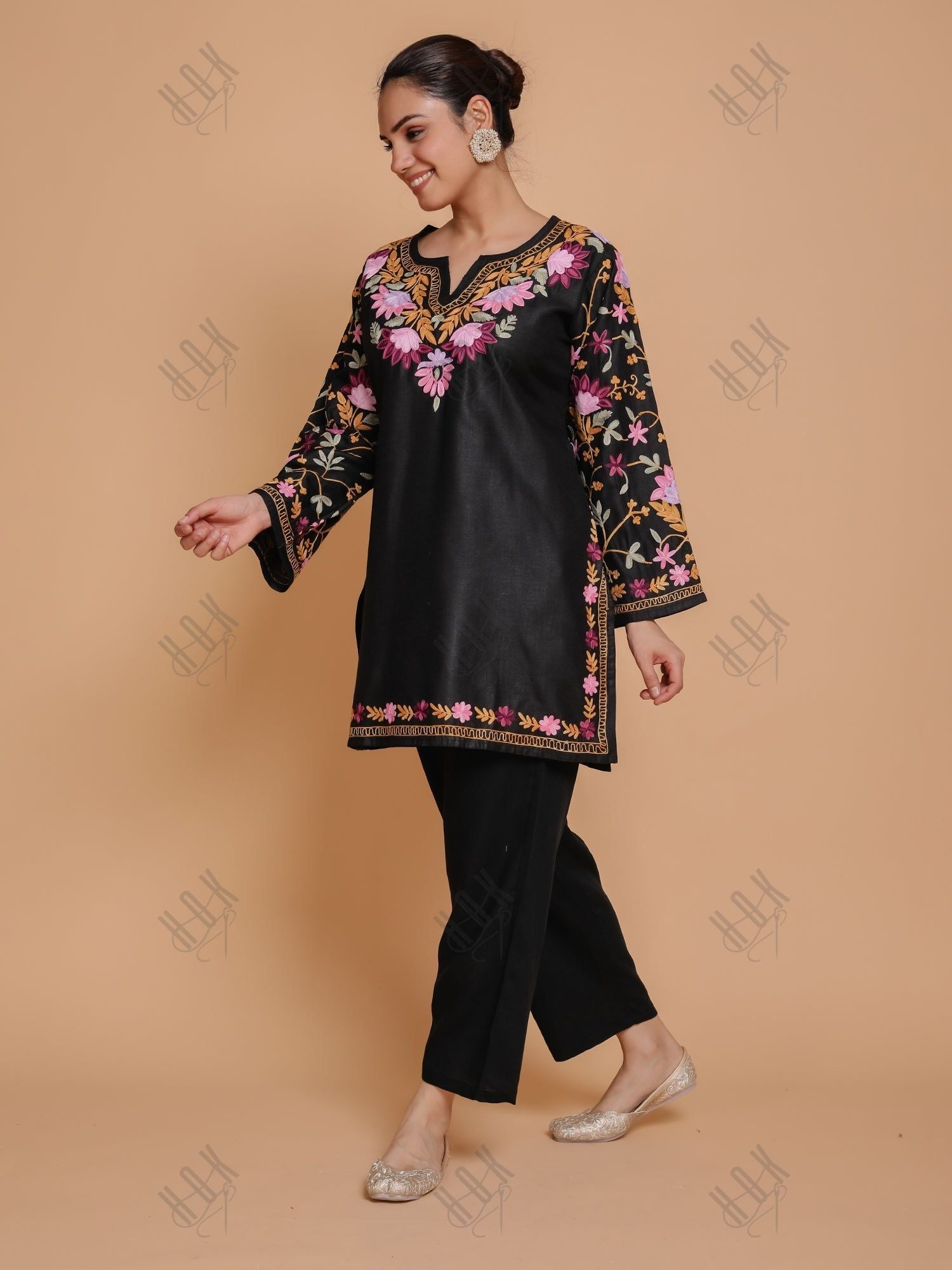 Falak Kashmiri Short Kurta - Black