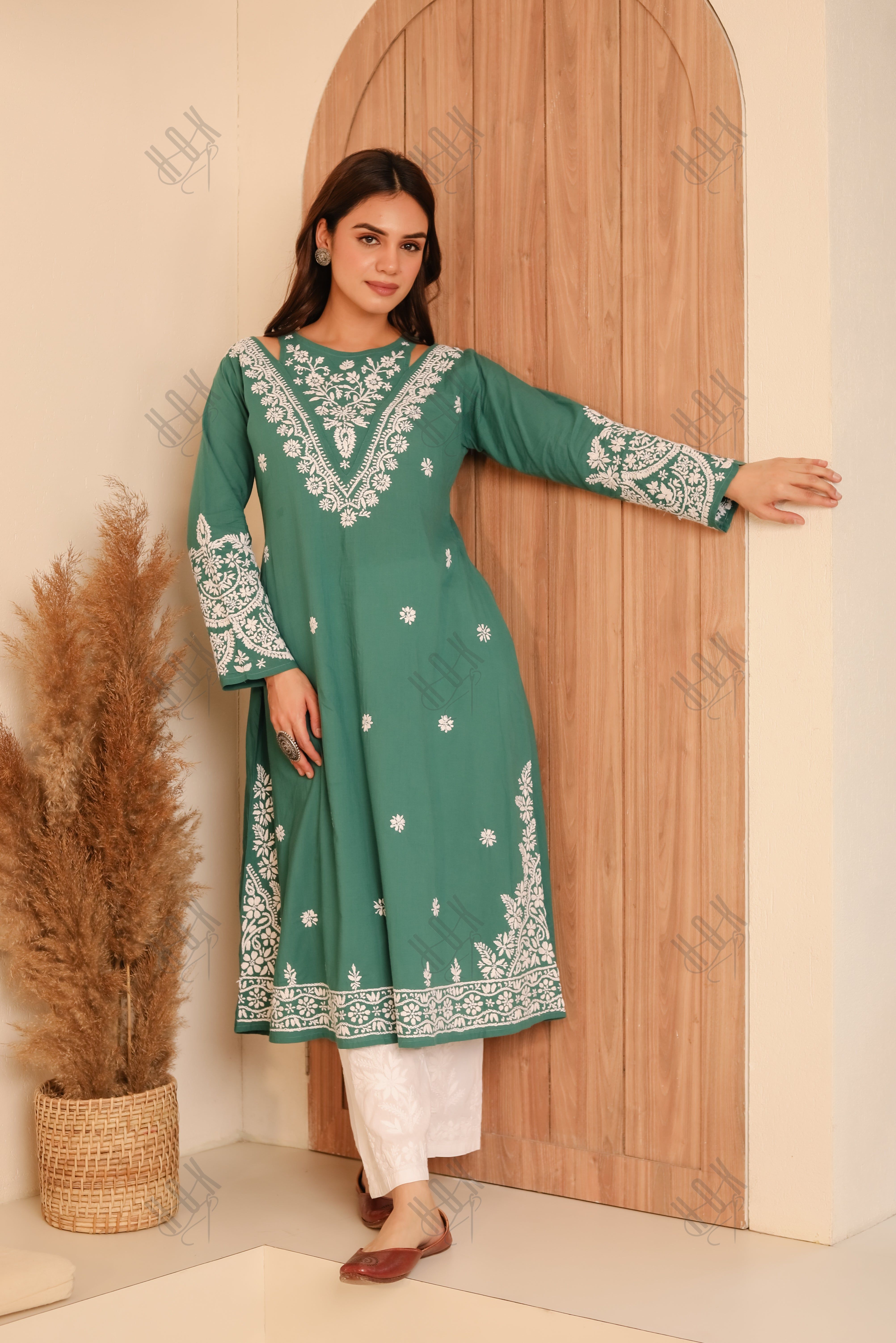 Saba Chikankari Long kurta in cotton - Green