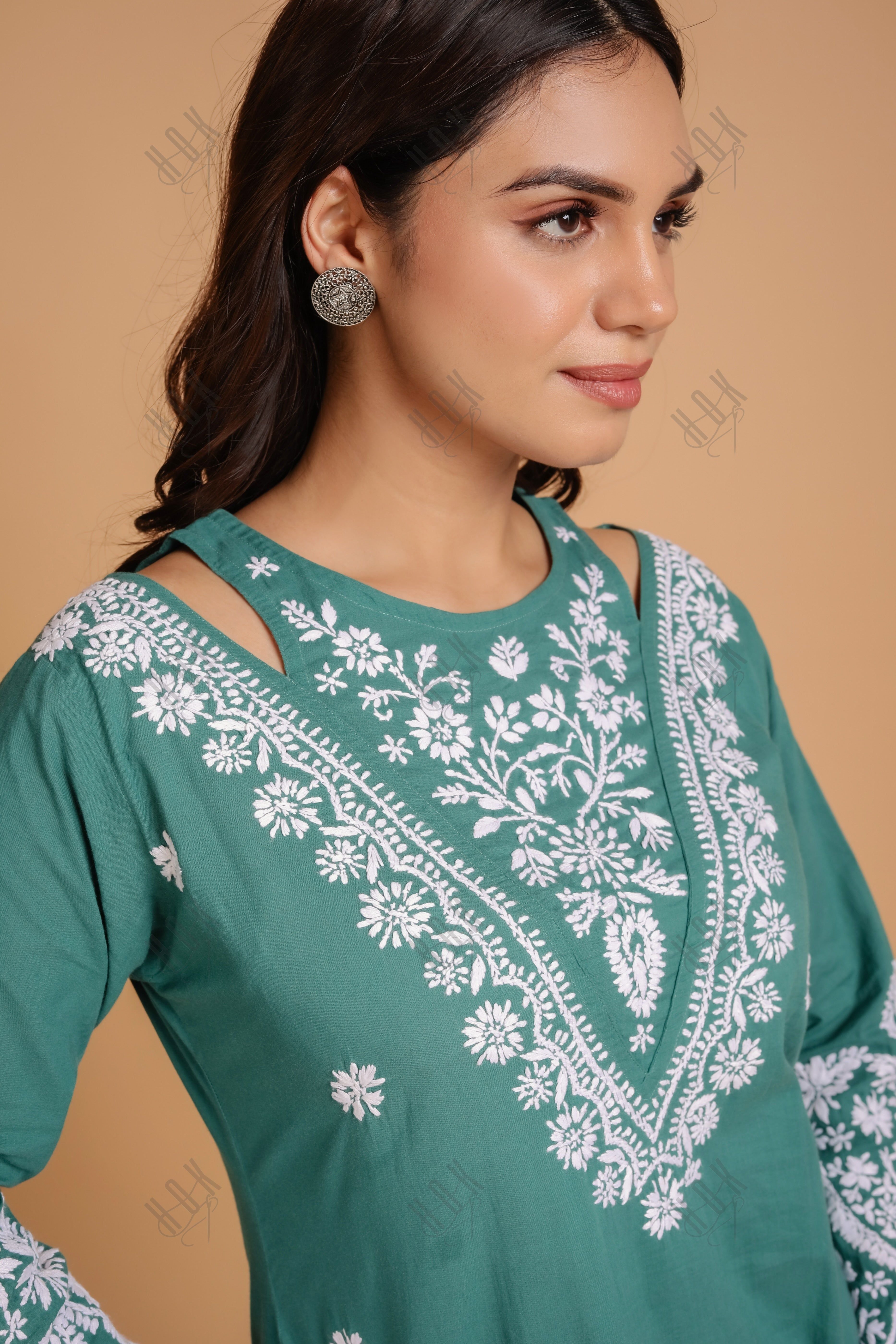 Triyata in Saba Chikankari Long kurta in cotton - Green