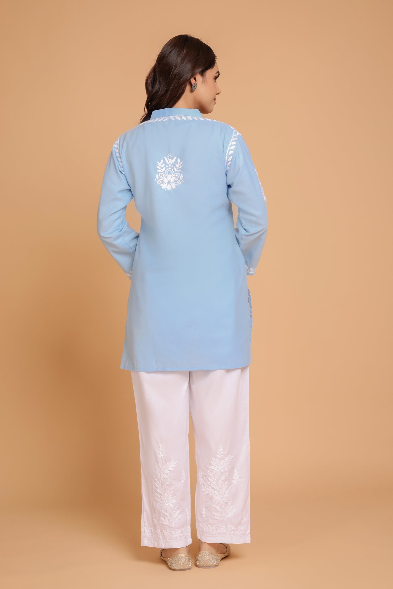 Saba Chikankari Short kurta in Slub cotton - Powder Blue