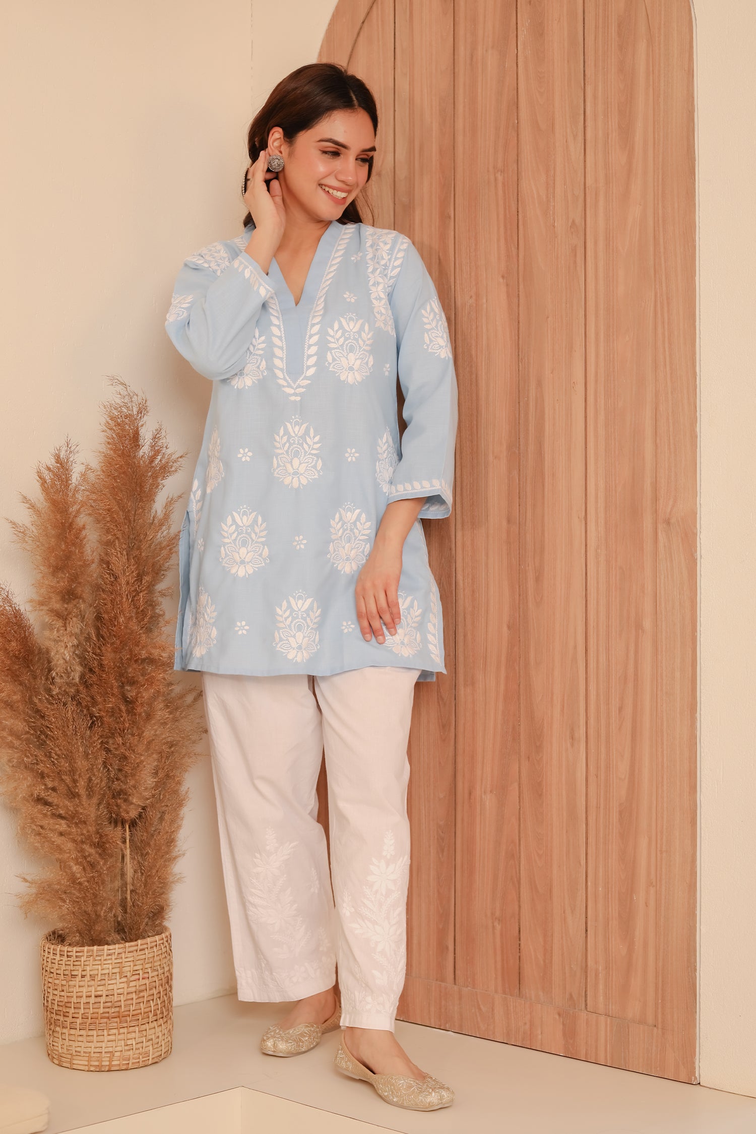 Saba Chikankari Short kurta in Slub cotton - Powder Blue