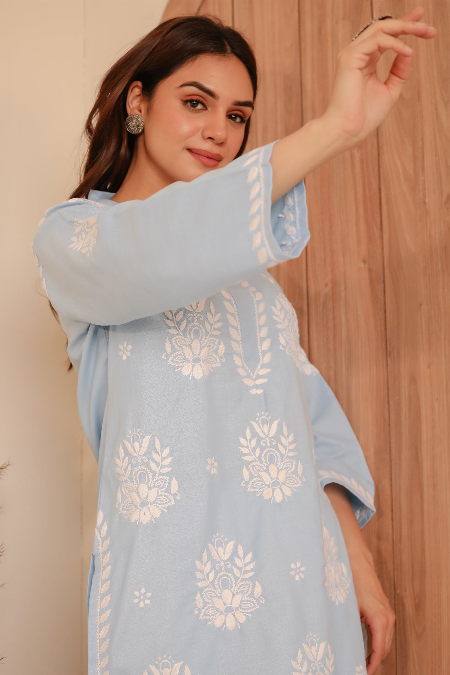 Saba Chikankari Short kurta in Slub cotton - Powder Blue