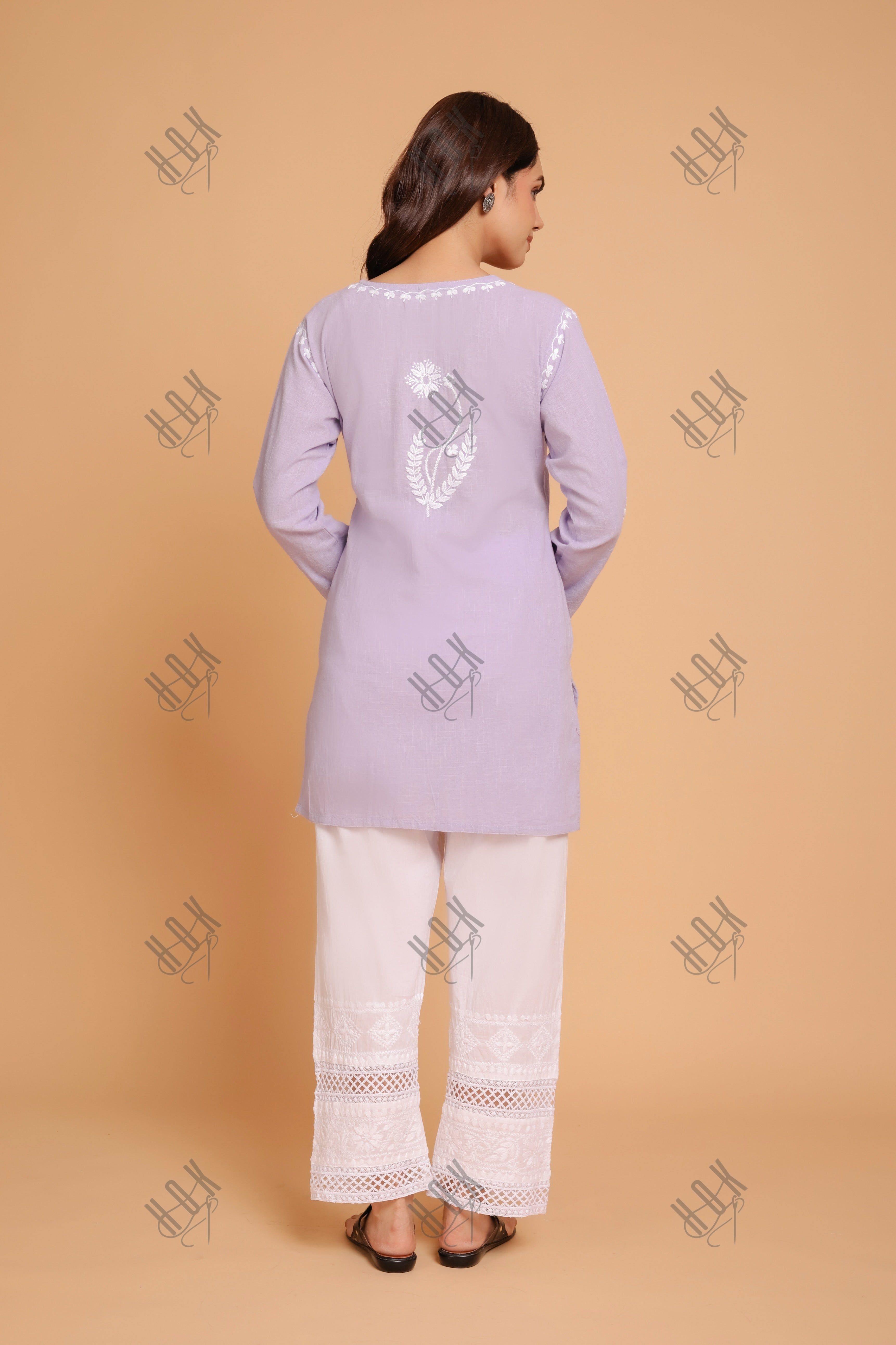 Jasmeet Saba Chikankari Short kurta in Slub cotton - Lilac