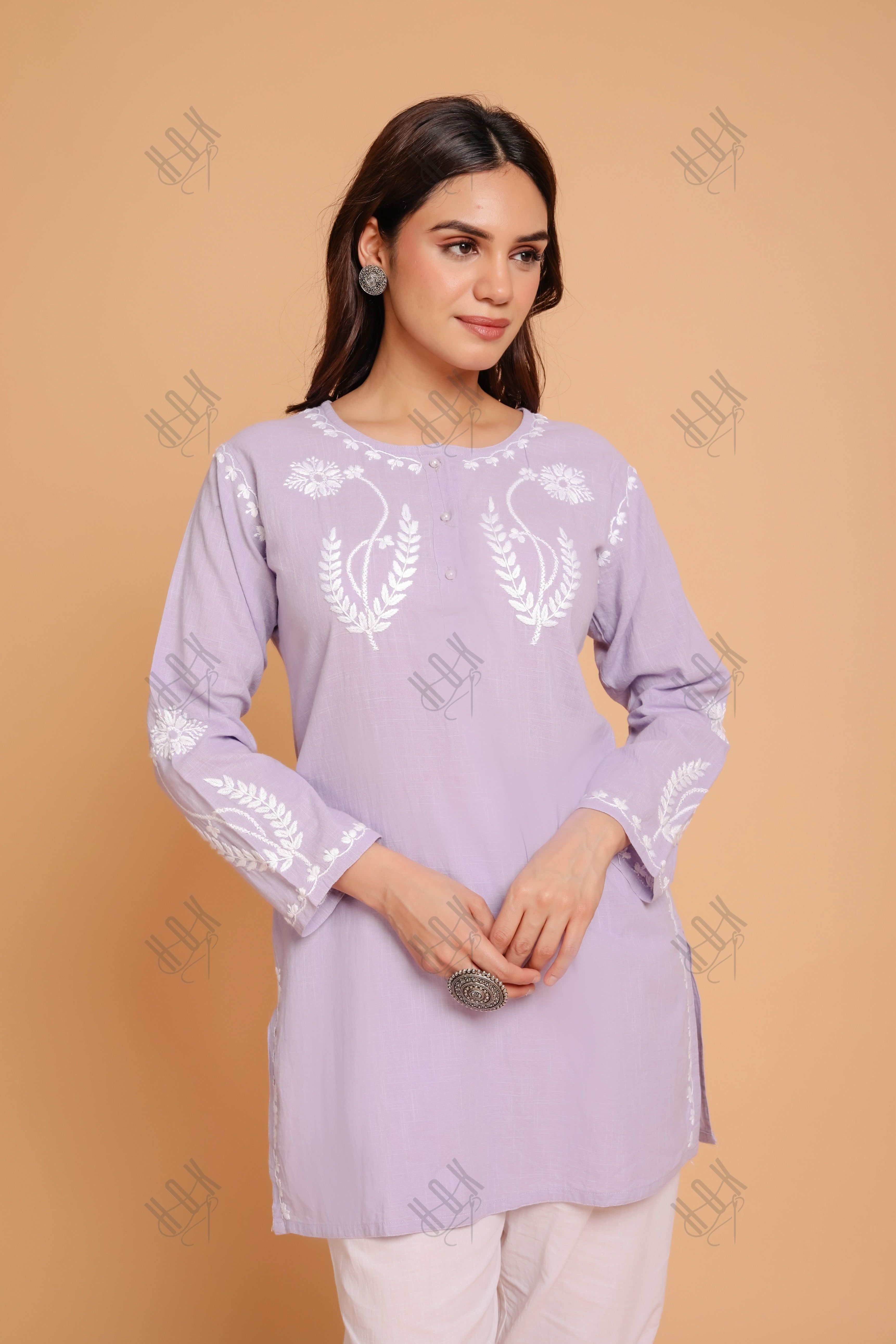 Saba Chikankari Short kurta in Slub cotton - Lilac