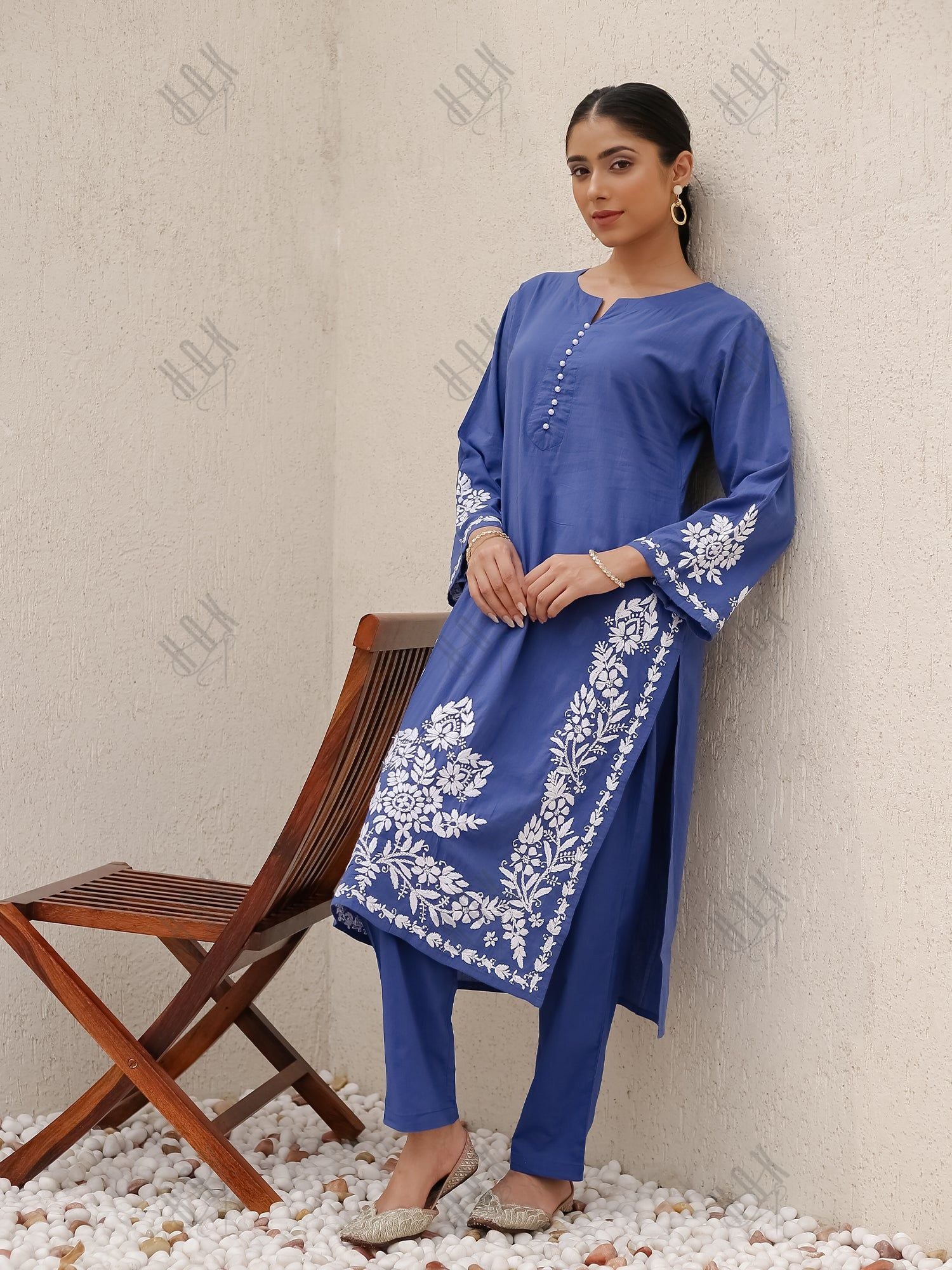 Saba Chikankari Kurta Set in Cambric Cotton - Blue