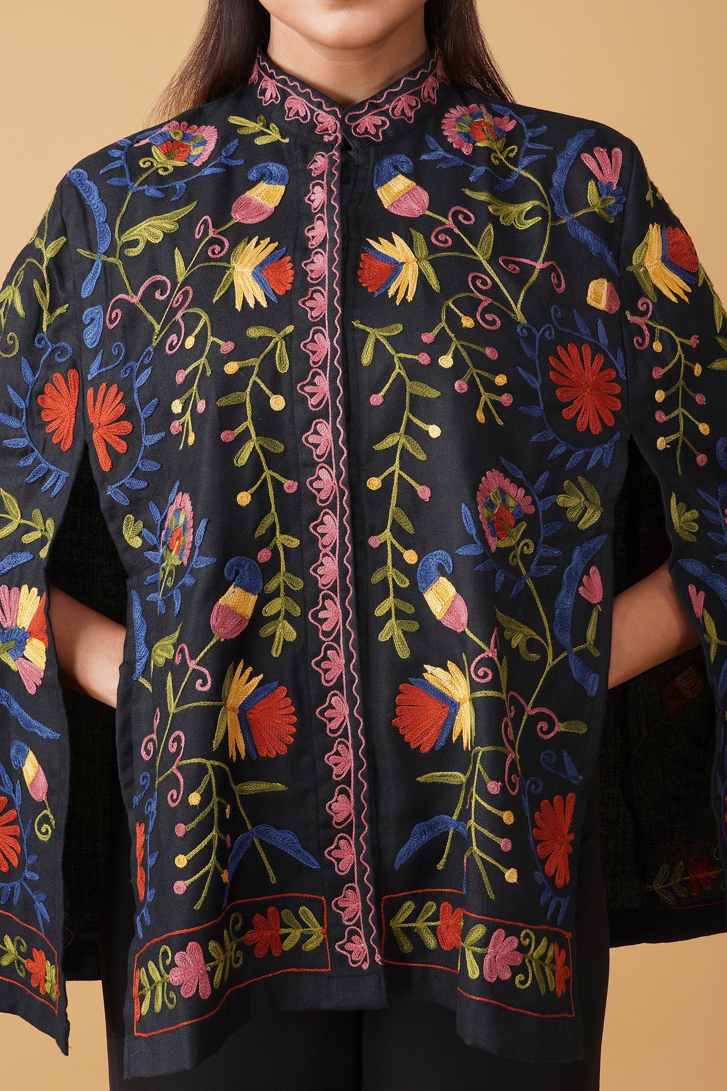 Woolen Kashmiri Aari Cape – Black Multi-Colour