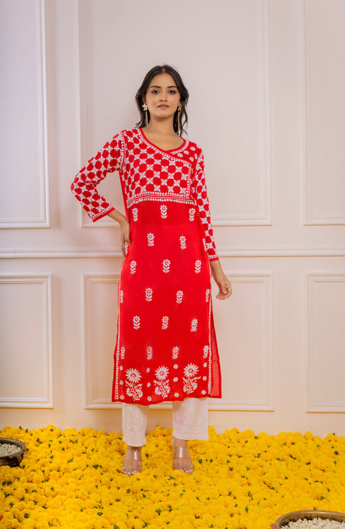 Red Kurta paired with white leggings  Kalamkari dresses, Kurta designs  women, Long kurti designs