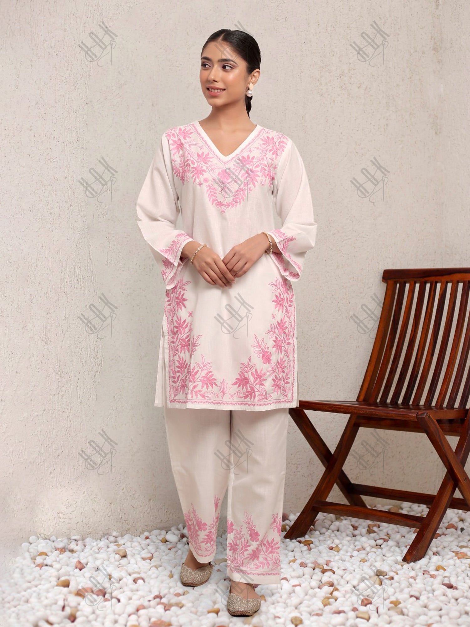 Falak Kashmiri Kurta Set  - White