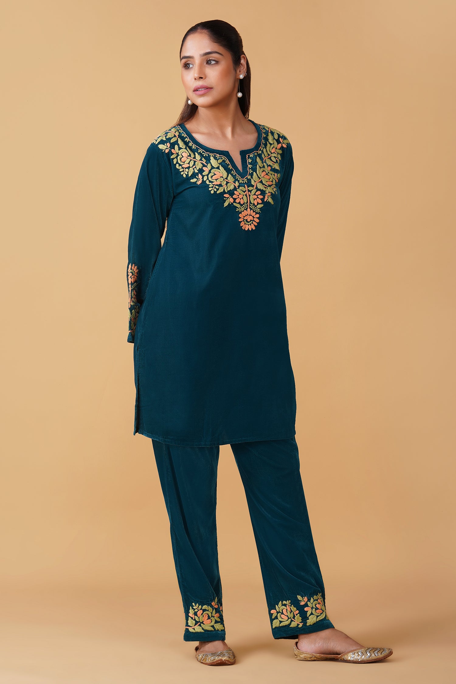 Velvet Chikankari Kurta Set – Tourquise Blue