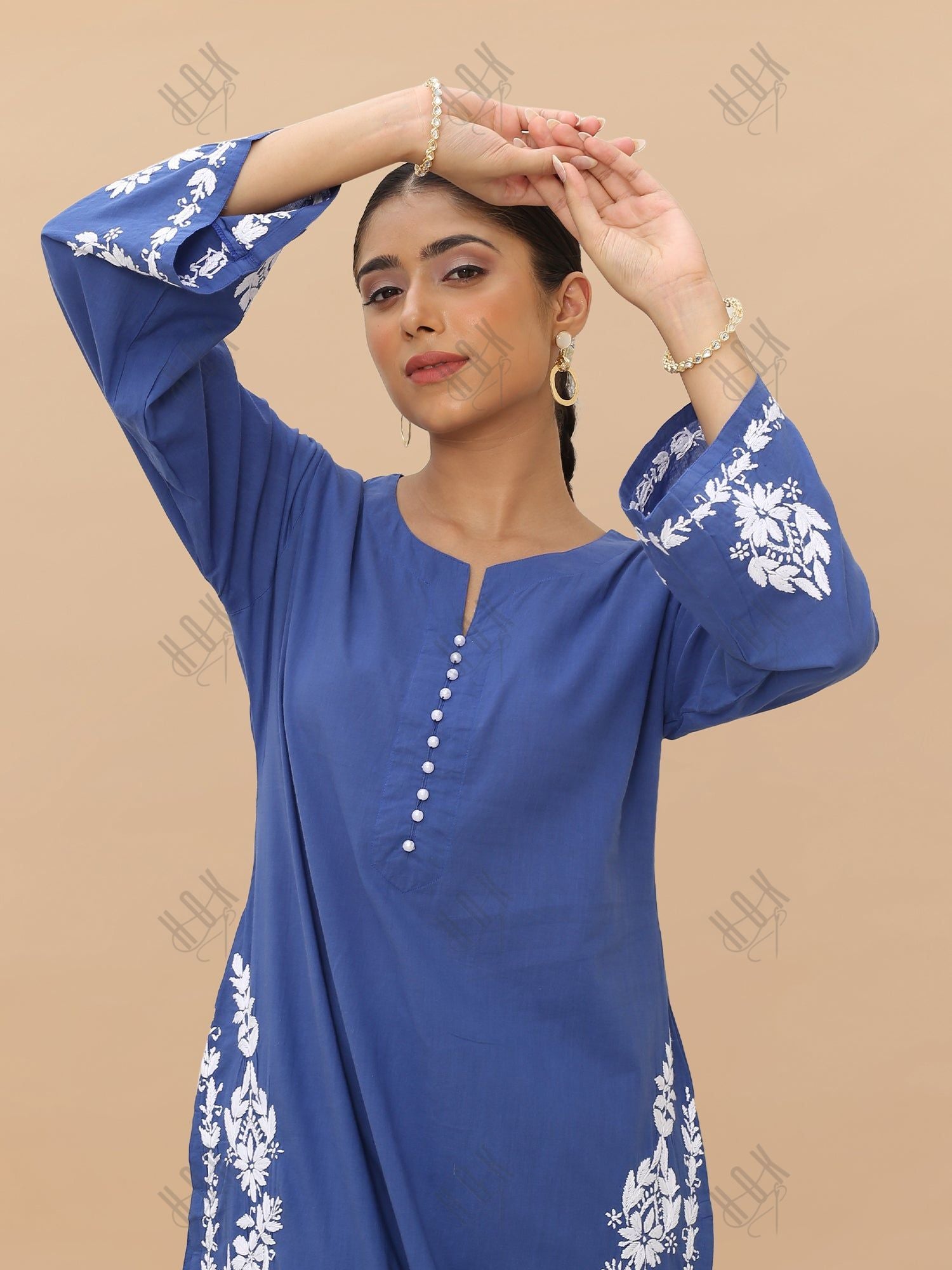 Saba Chikankari Kurta Set in Cambric Cotton - Blue