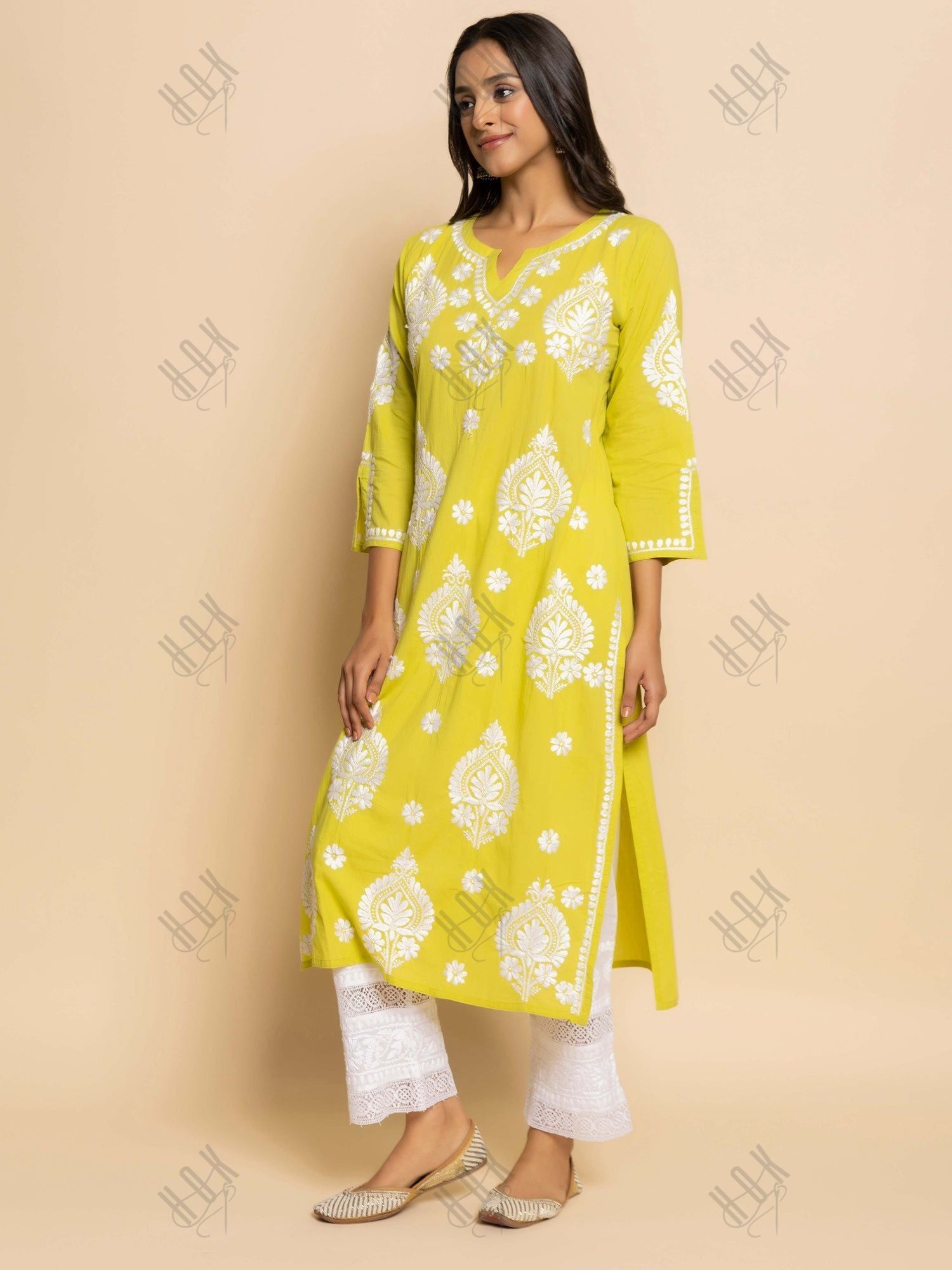 Fizaa Chikankari Kurta in Rayon Cotton Notch Neck Green