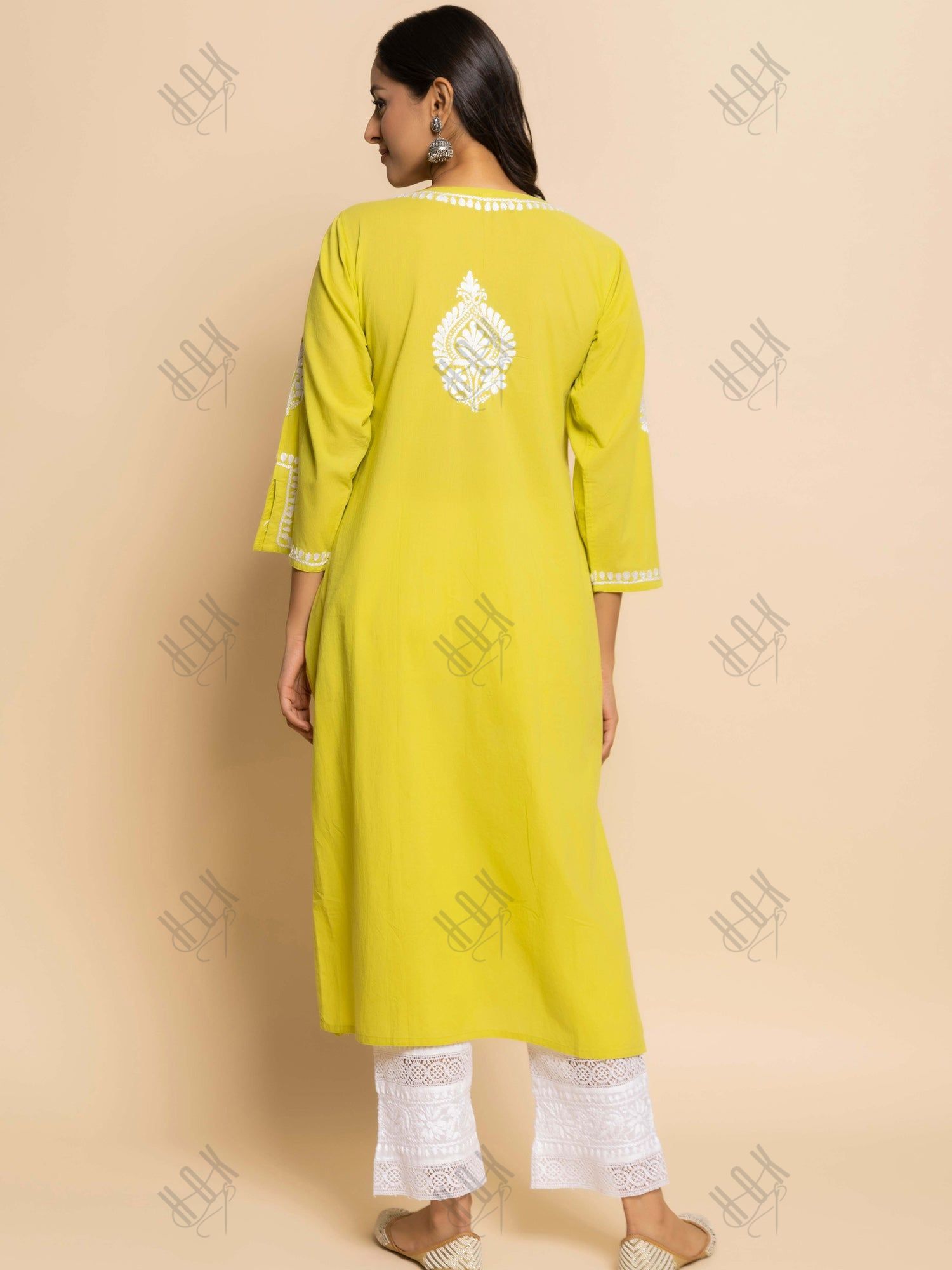 Fizaa Chikankari Kurta in Rayon Cotton Notch Neck Green