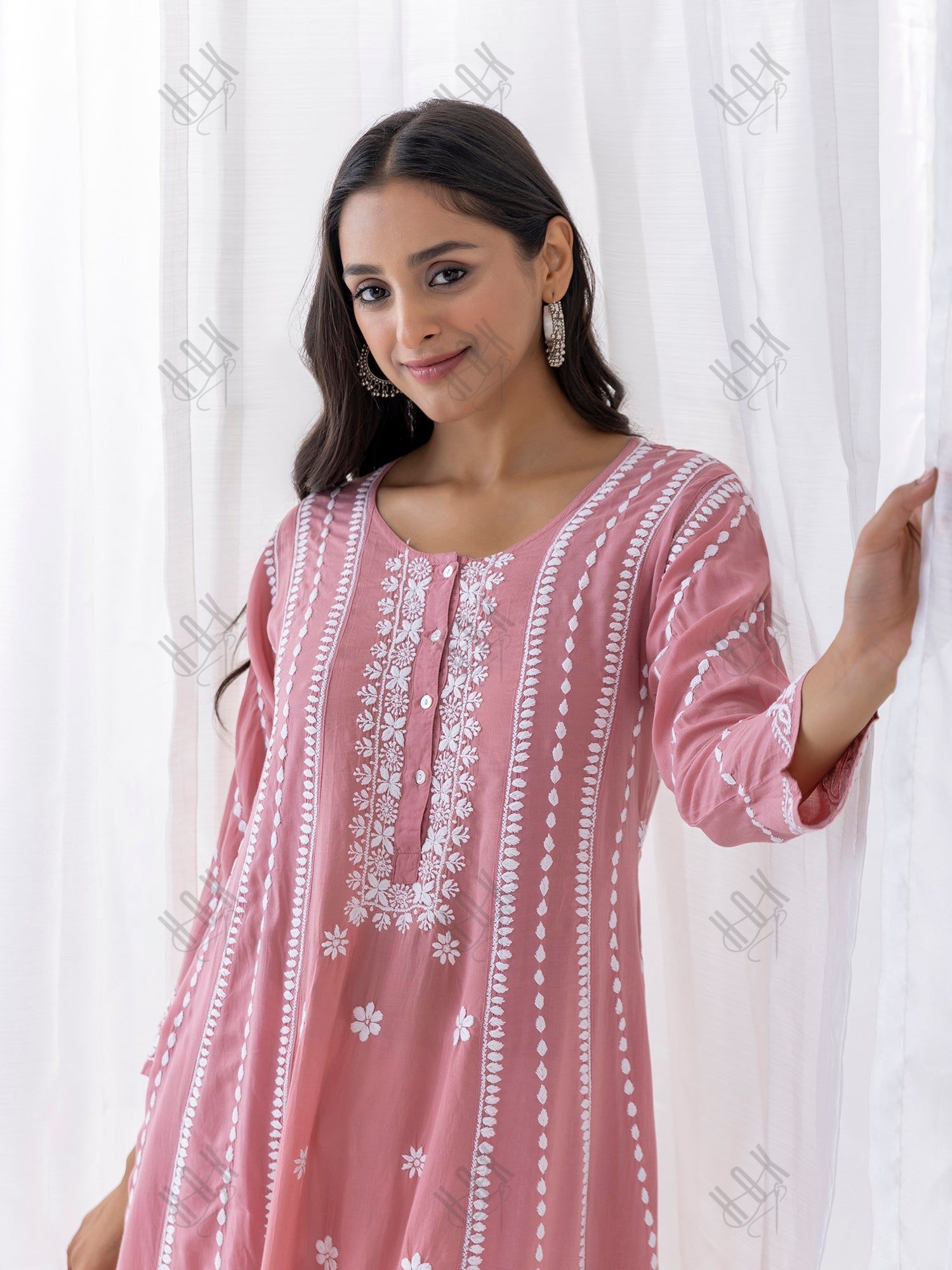 Shivani in Fizaa Pink Modal Chikankari Kurta