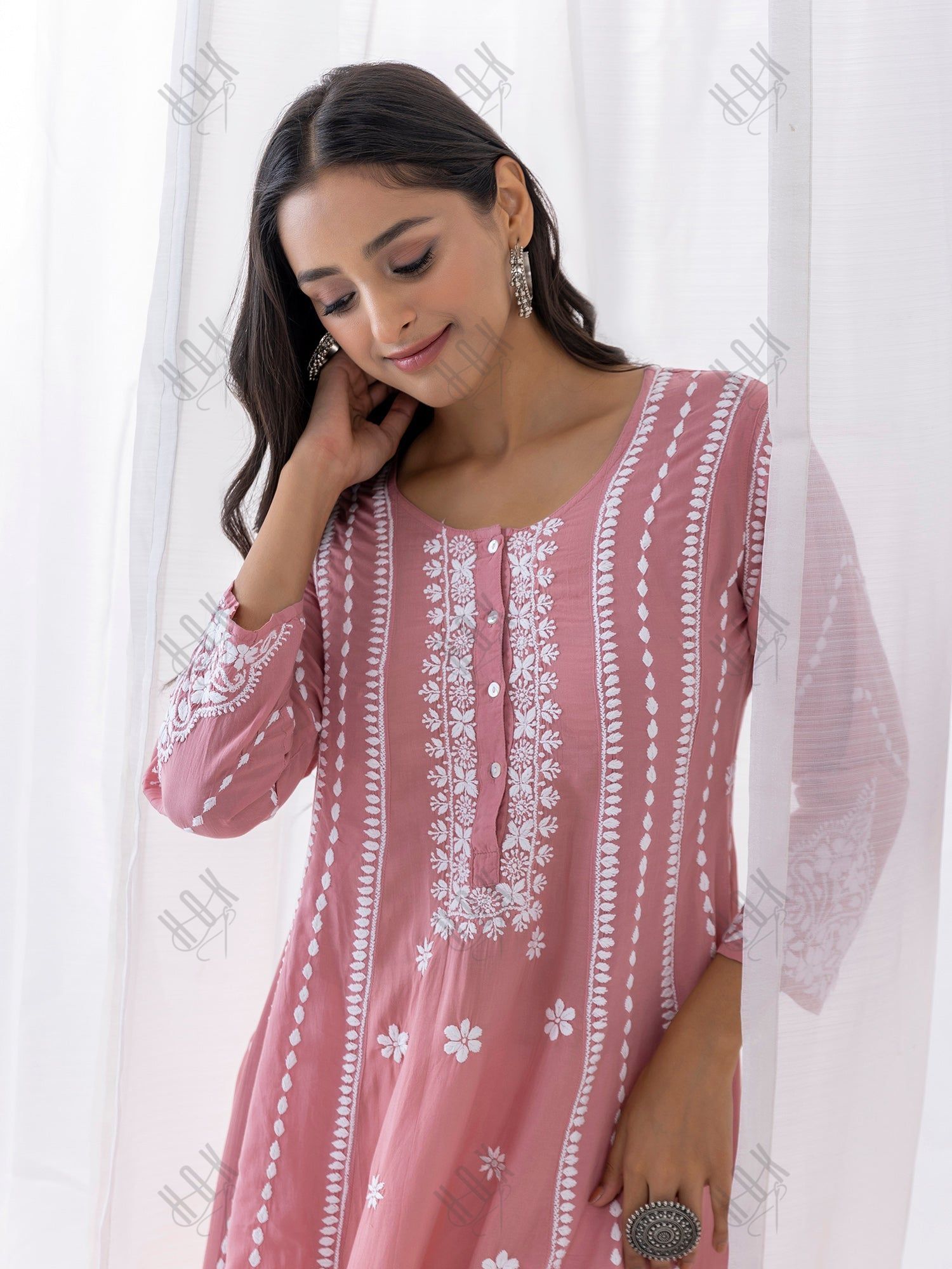 Shivani in Fizaa Pink Modal Chikankari Kurta