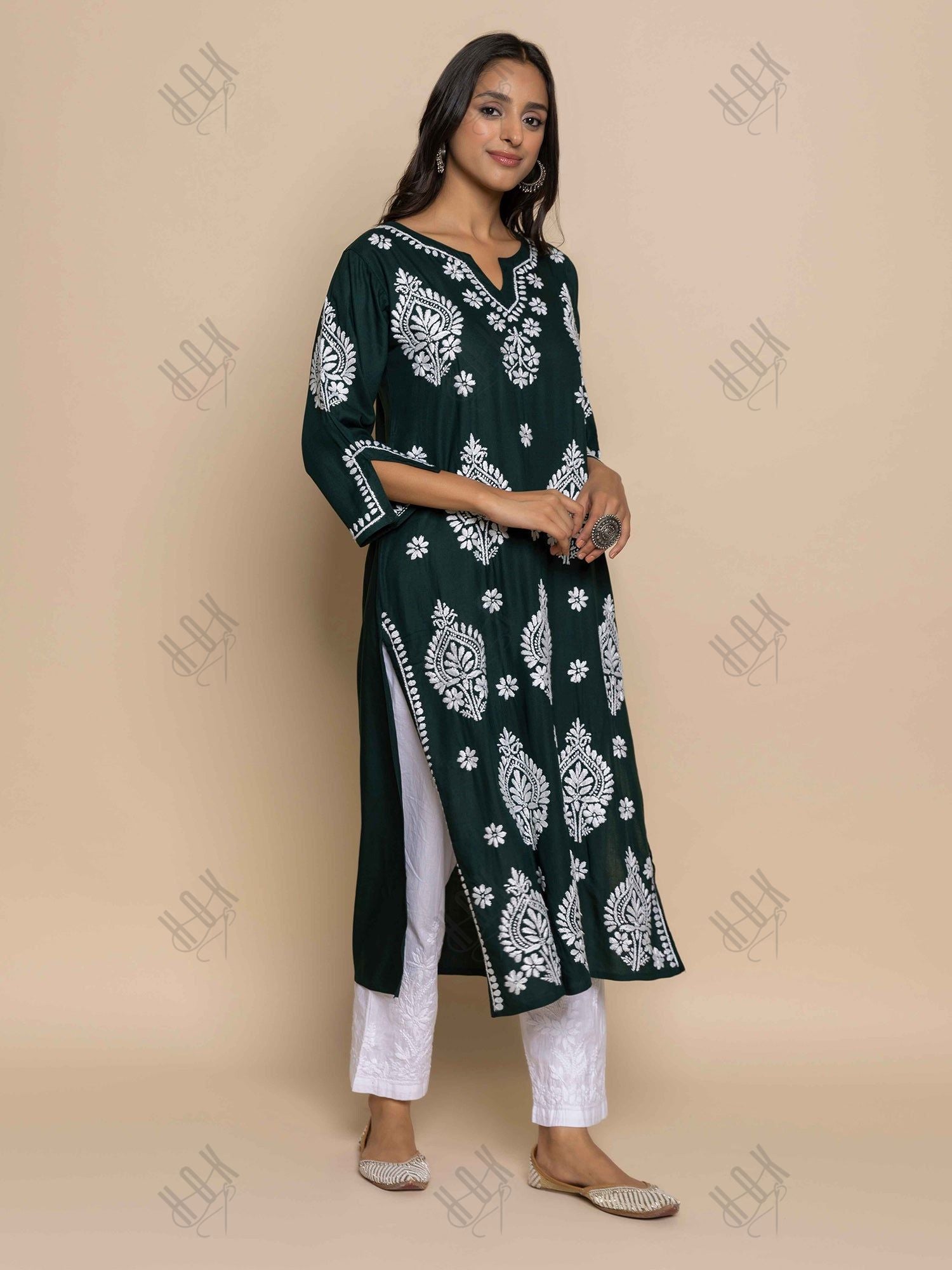 Fizaa Chikankari Kurta in Rayon Cotton Notch Neck Sea Green