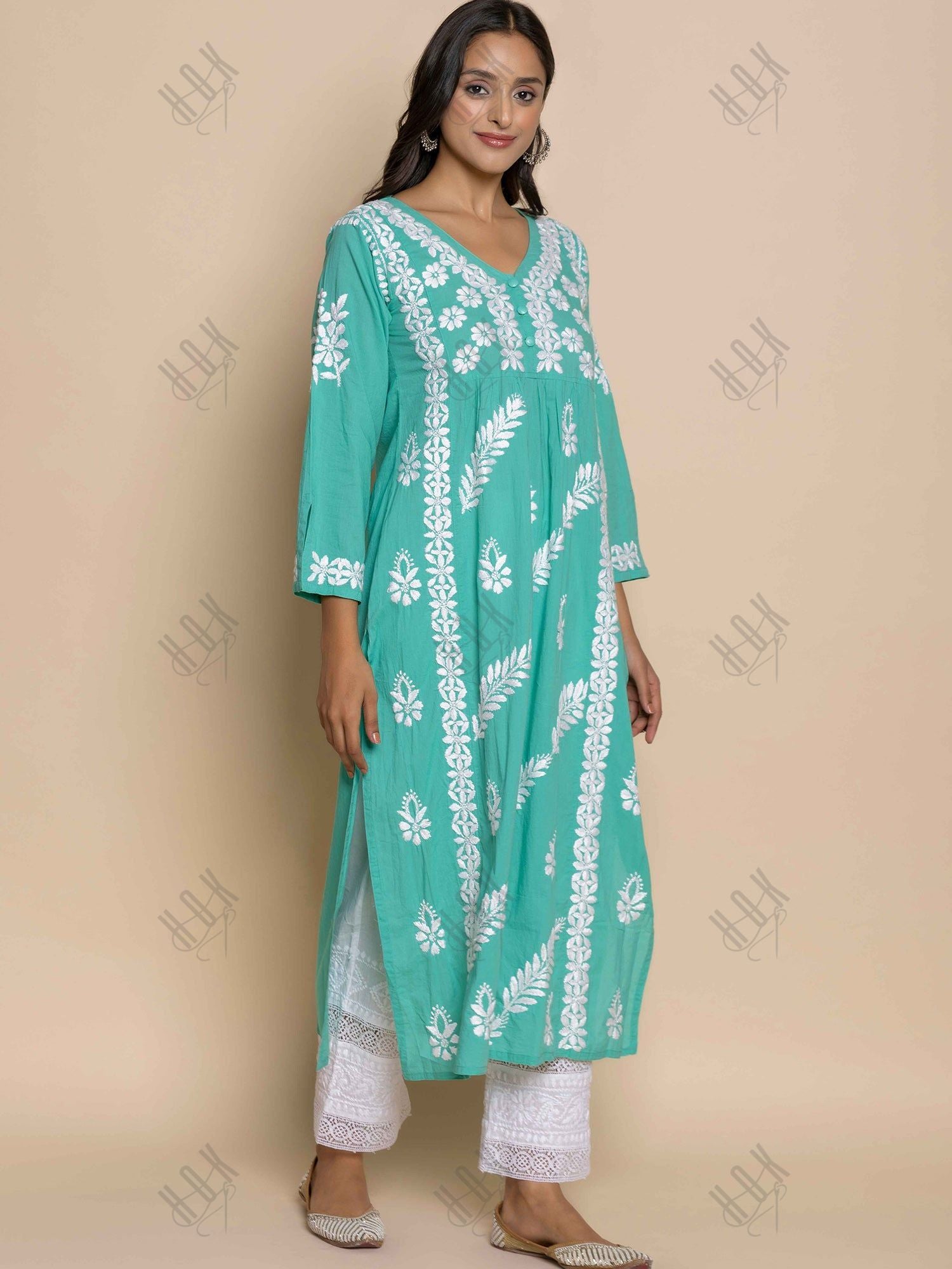 Fizaa Chikankari Kurta in Cotton V Neck Sea Green