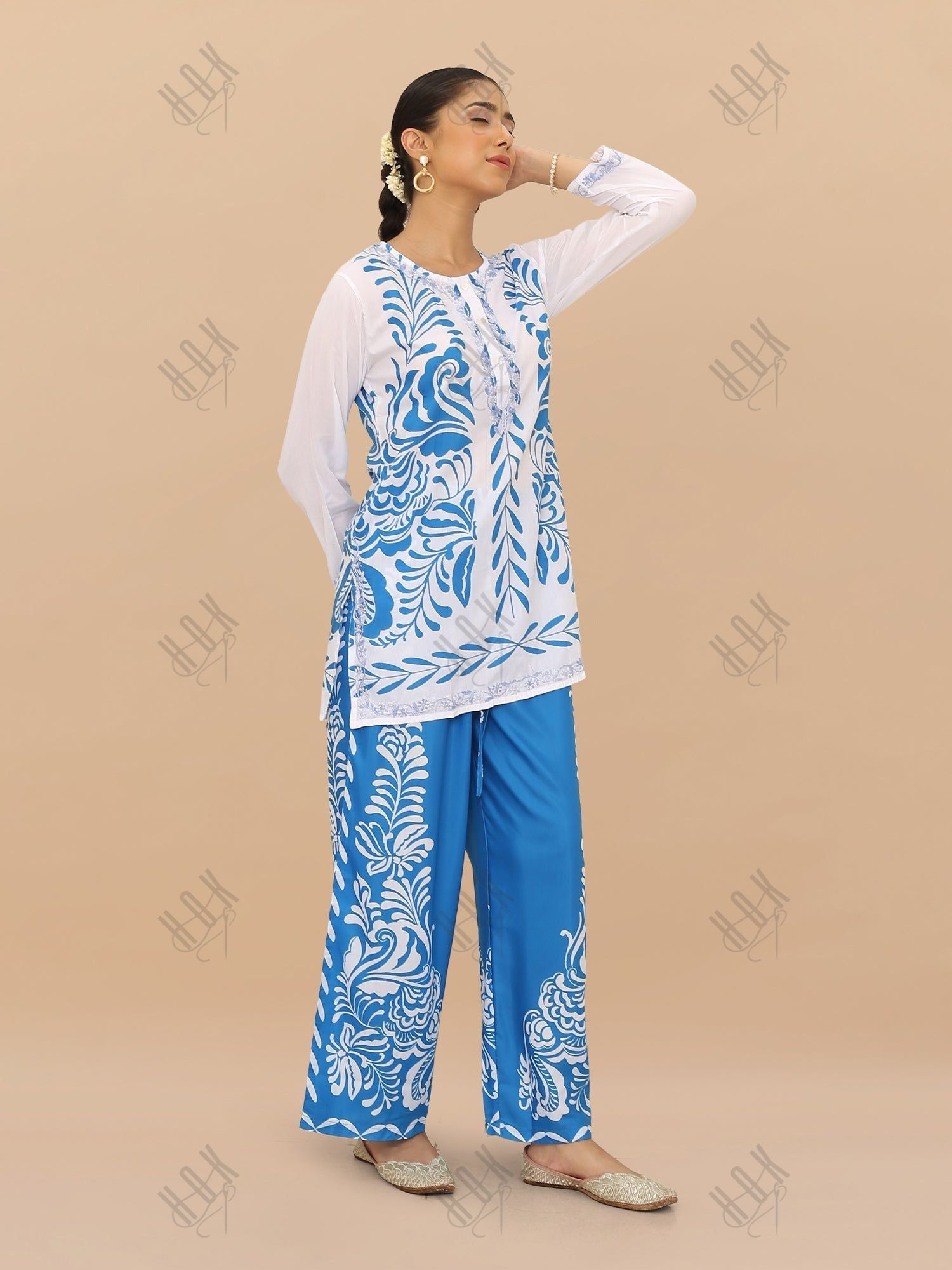 Saba Chikankari Cord Set in Muslin Set - Blue